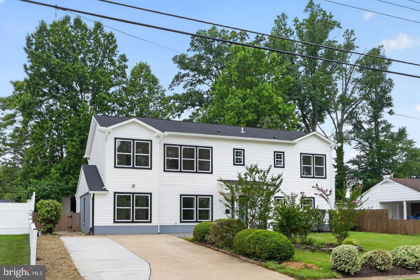 7304 Dickenson St, Springfield, VA 22150