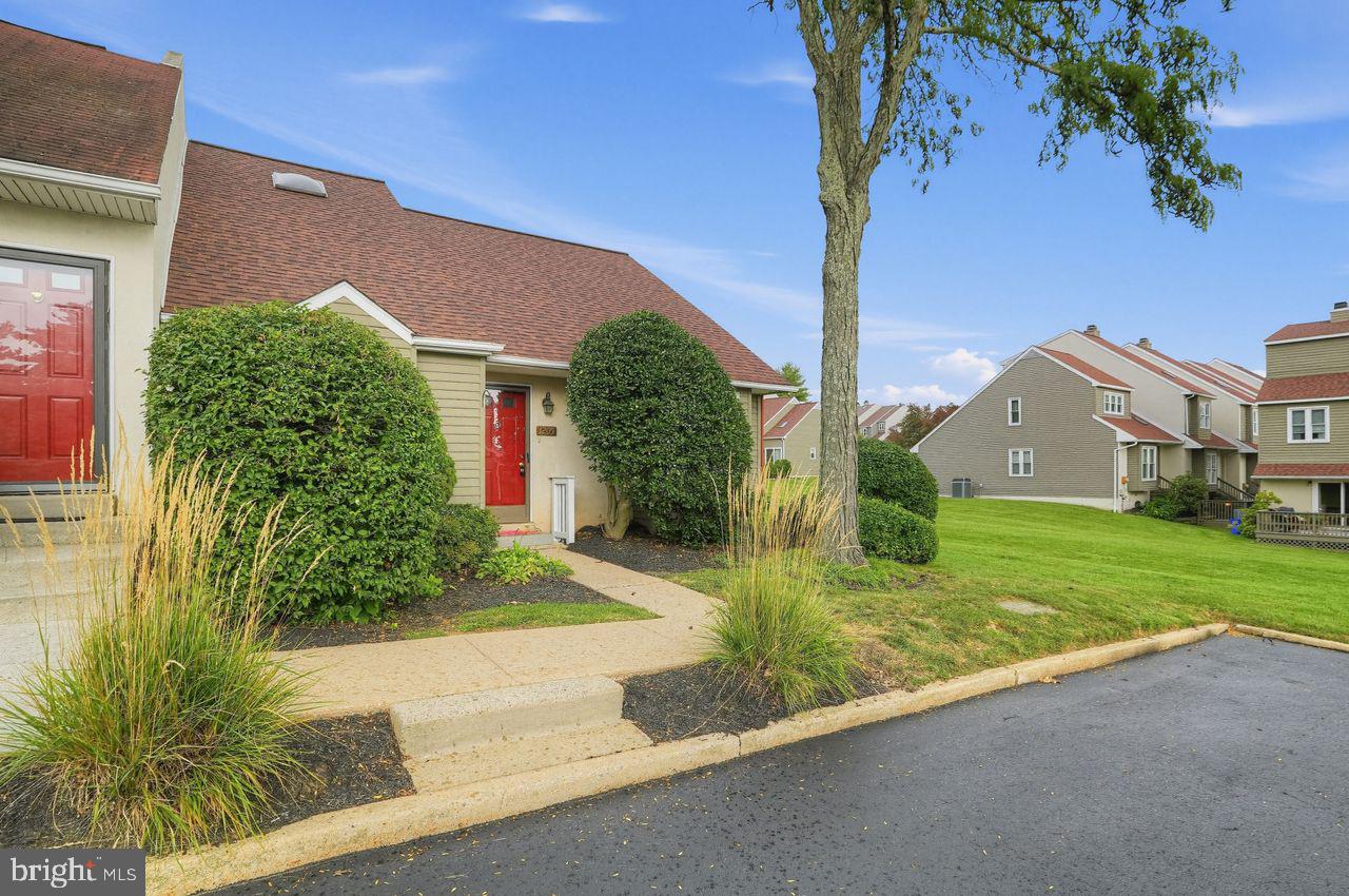 1205 Saint Andrews Ct, Chester Springs, PA 19425