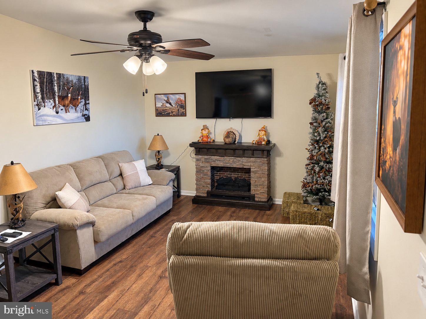 1719 Jefferson Rd, Spring Grove, PA 17362 photo