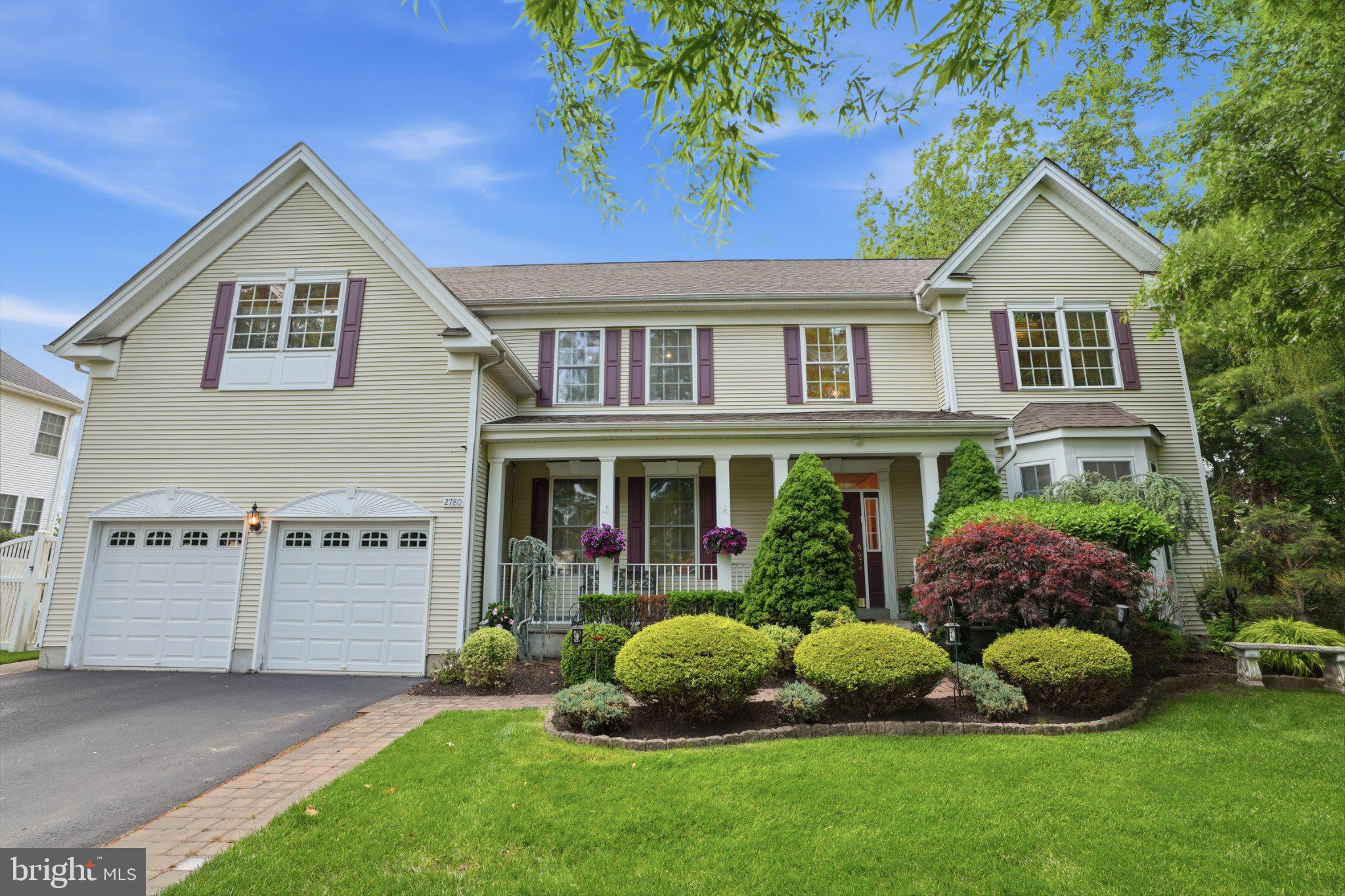 2780 Honeysuckle Ln, Huntingdon Valley, PA 19006