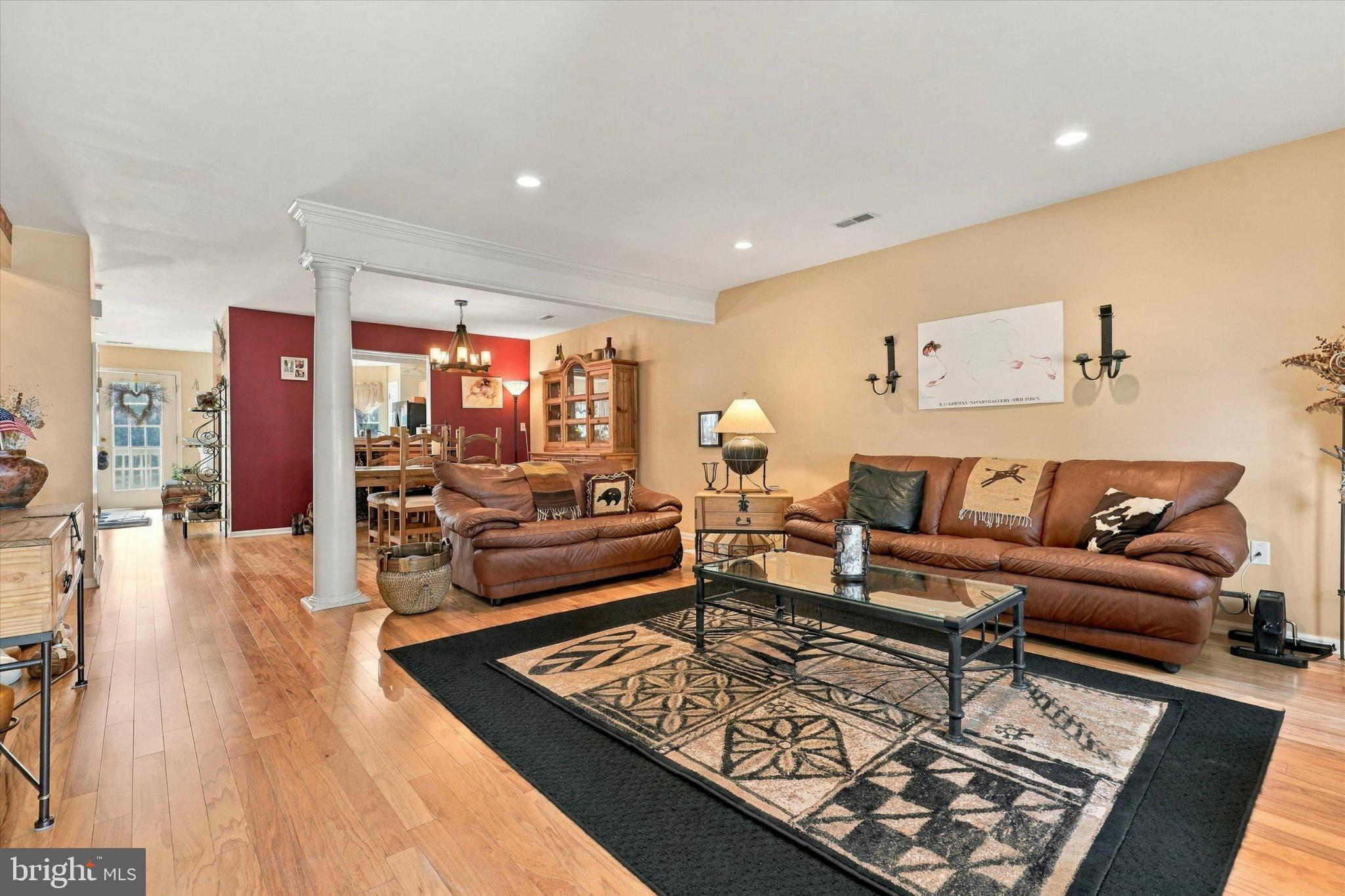 801 Evergreen Ct, North Wales, PA 19454 photo