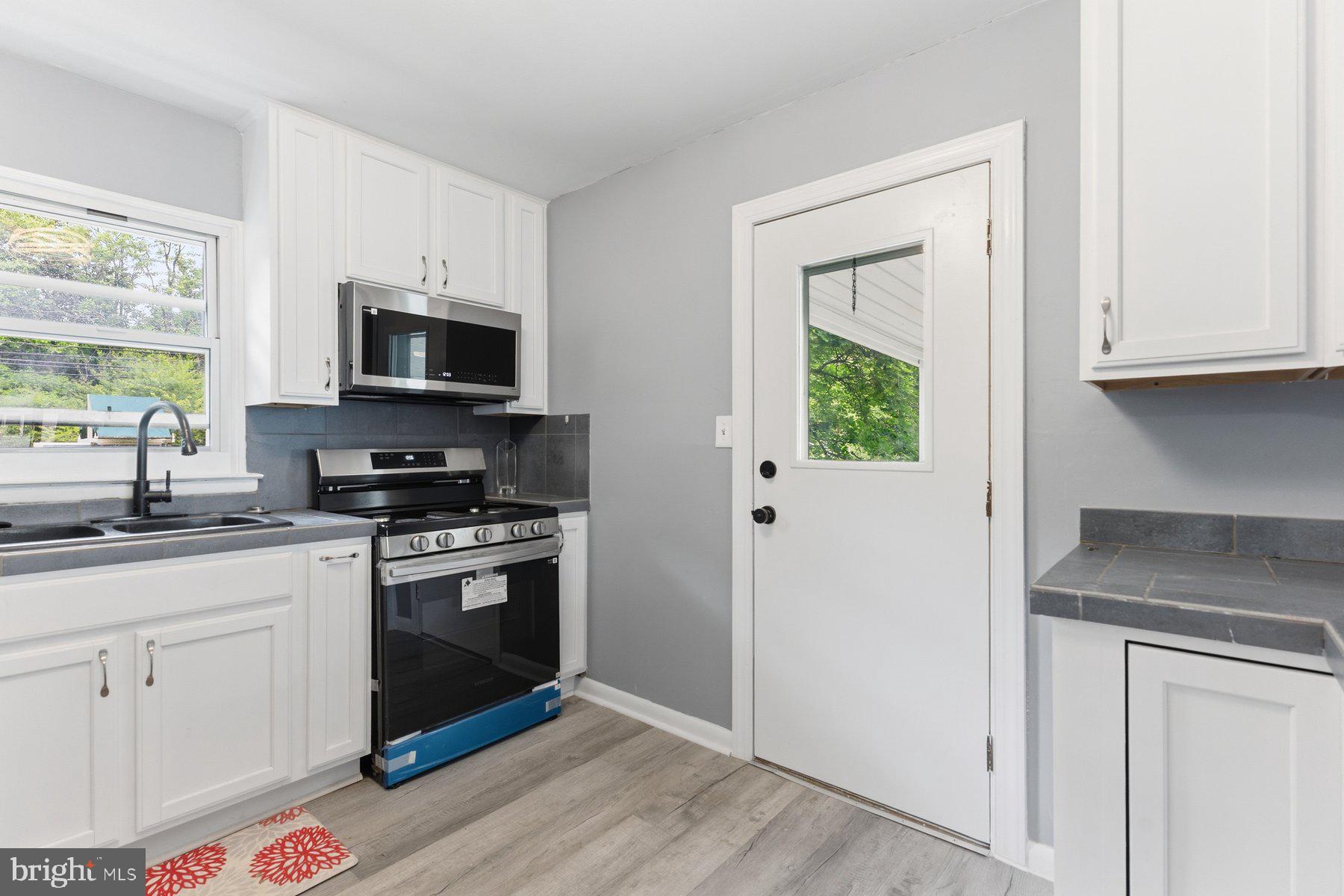 623 Baylor Rd, Glen Burnie, MD 21061 photo