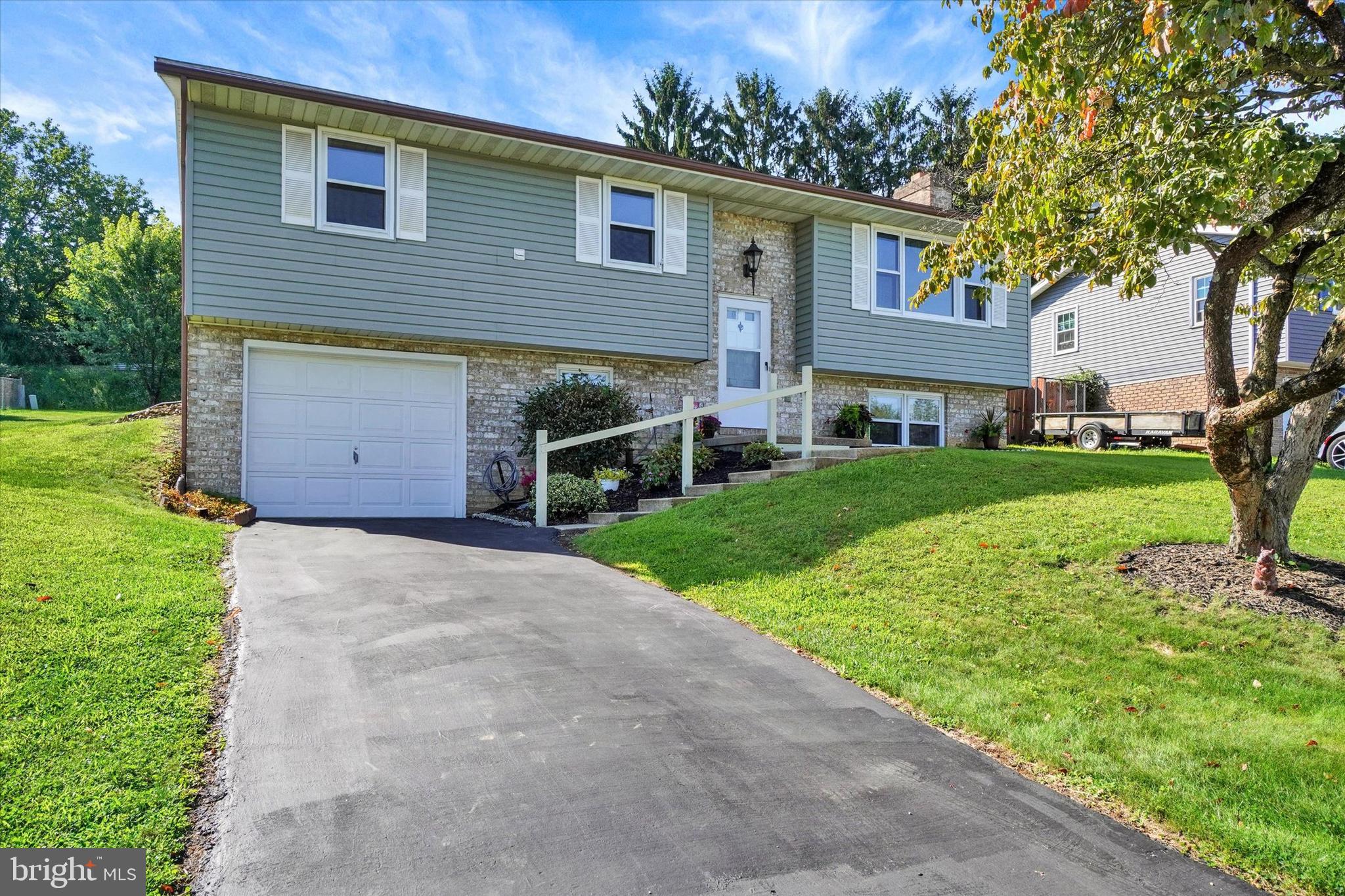 3490 Kingston Rd, York, PA 17402 photo