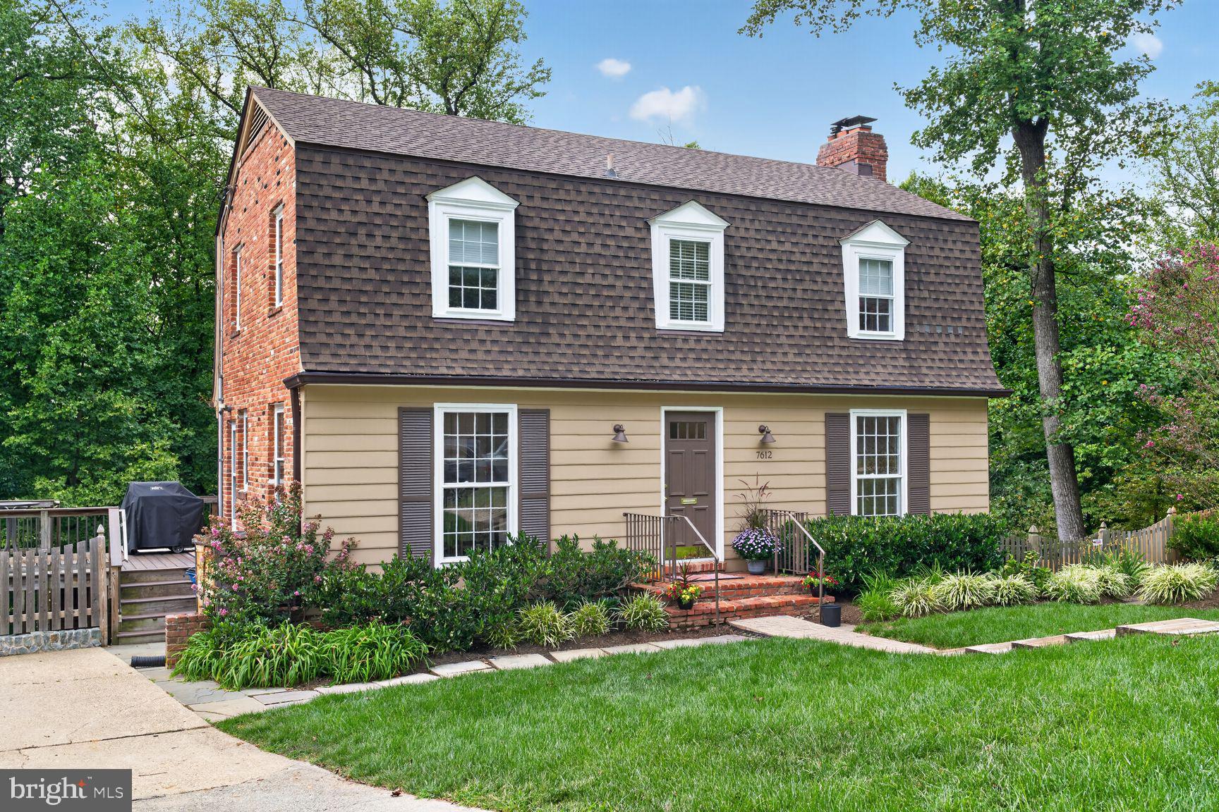 7612 Winterberry Pl, Bethesda, MD 20817 photo