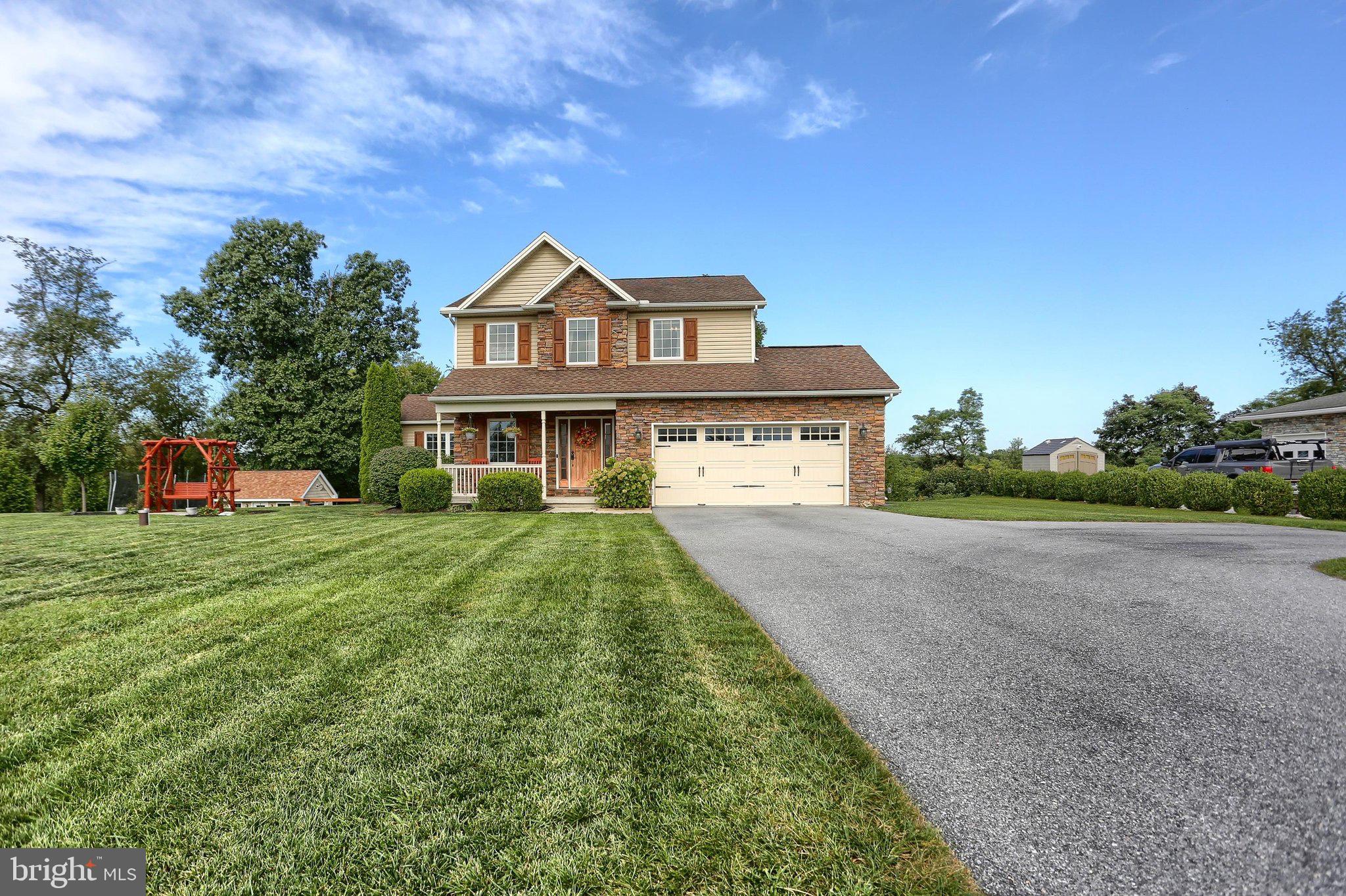 6 Harvey Cir, Hummelstown, PA 17036 photo
