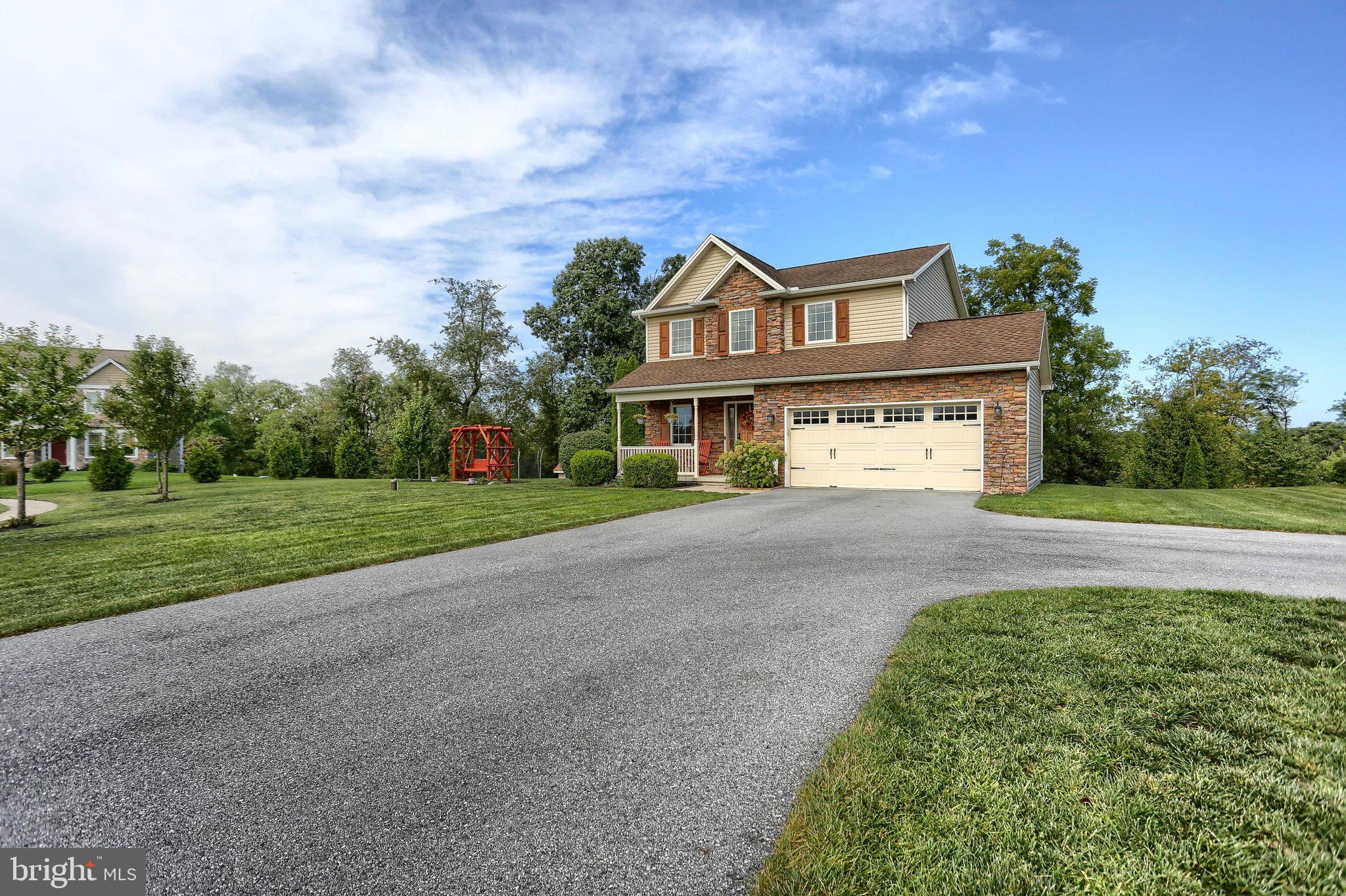 6 Harvey Cir, Hummelstown, PA 17036 photo