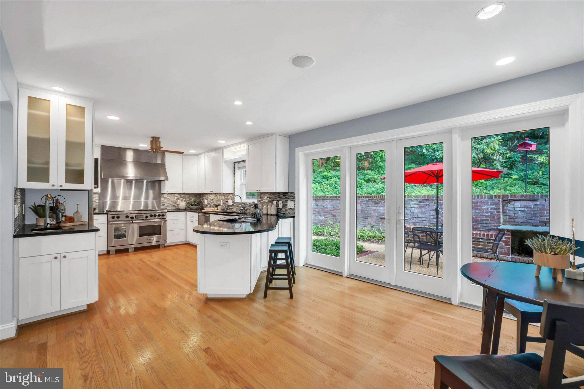 5054 37th St, Arlington, VA 22207 photo