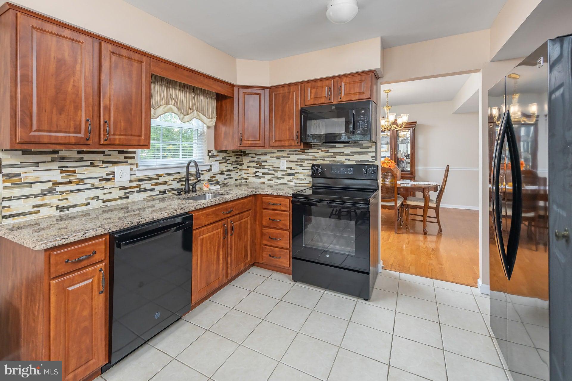 49 Goodwin Pkwy, Sewell, NJ 08080 photo