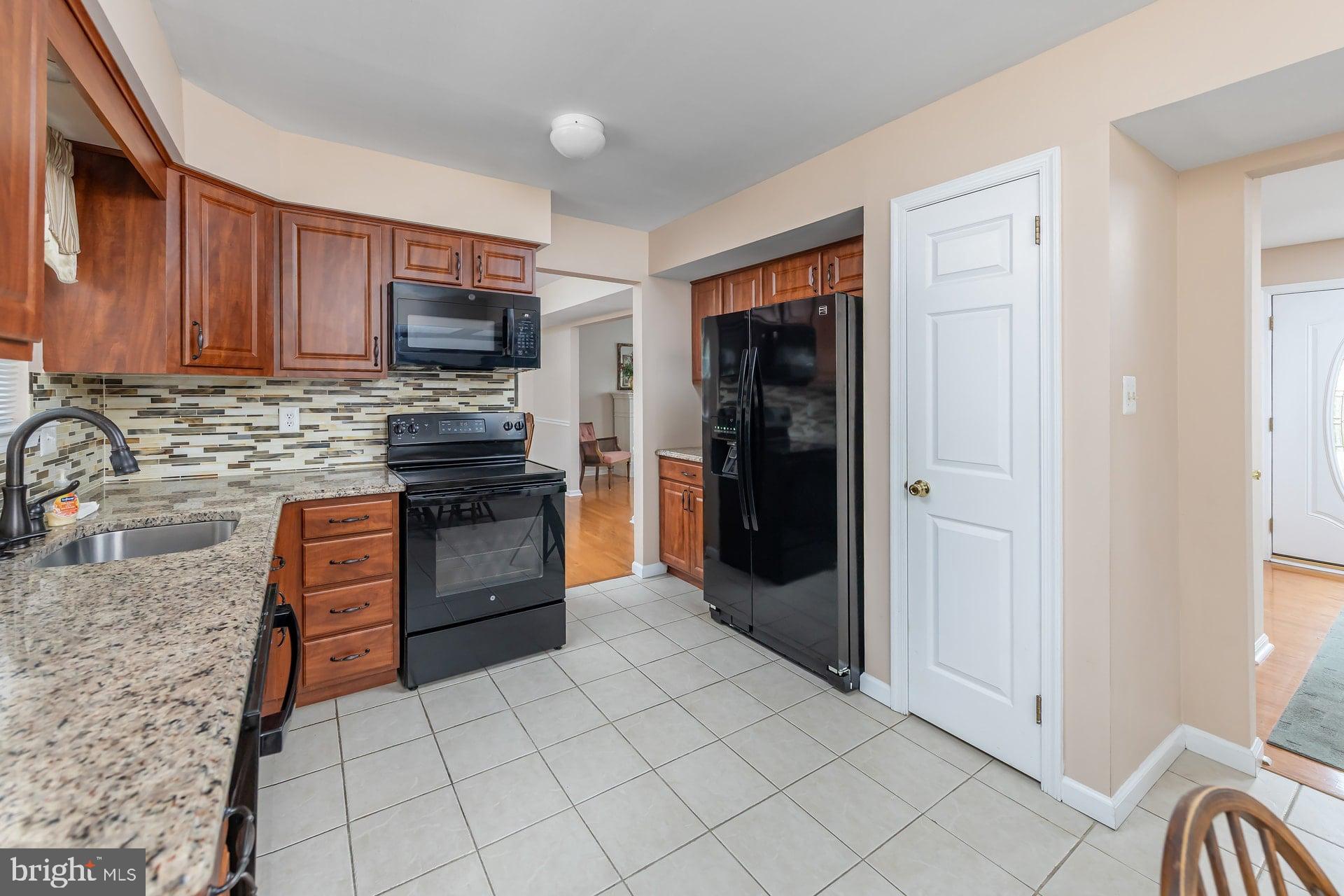 49 Goodwin Pkwy, Sewell, NJ 08080 photo