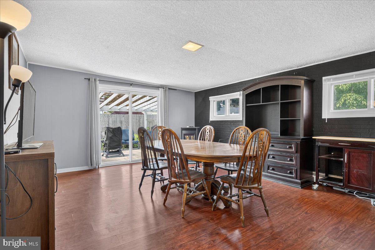 23 Disk Ln, Levittown, PA 19055 photo