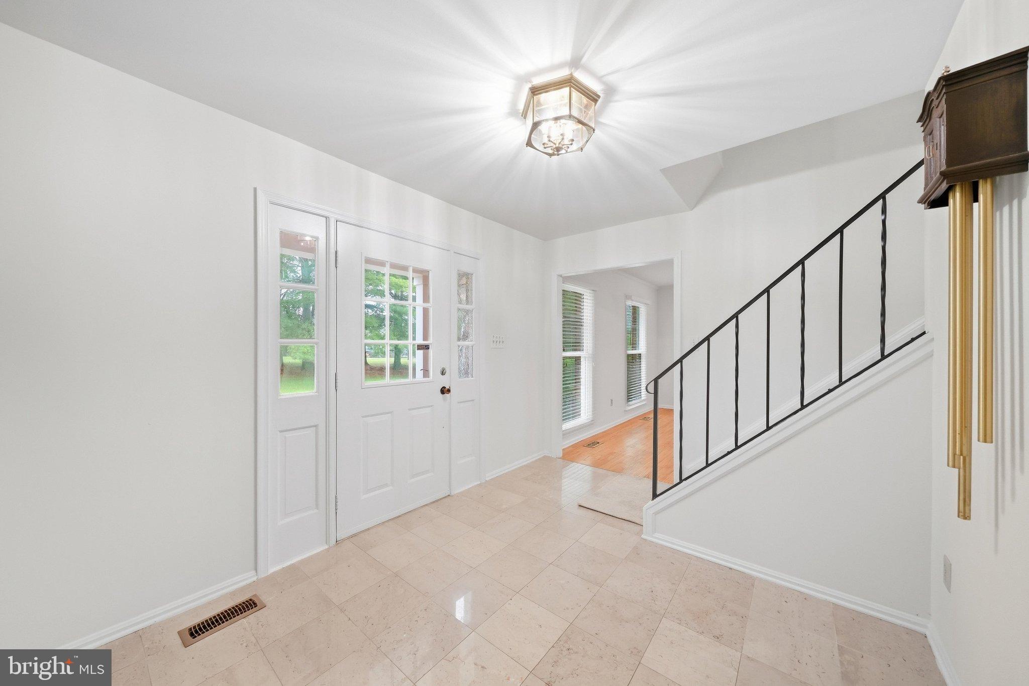 1052 Ridge Rd, Mount Airy, MD 21771 photo