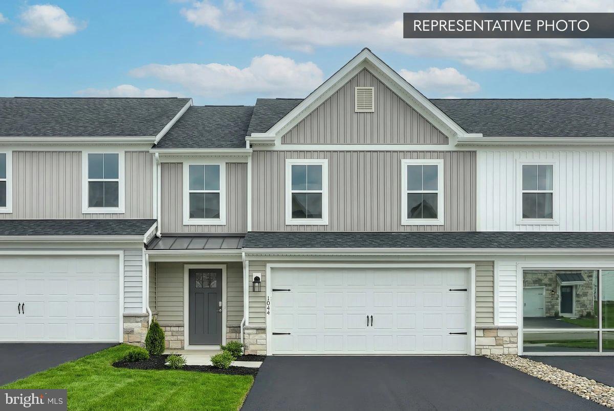 1006 Addie Ln, Harrisburg, PA 17112