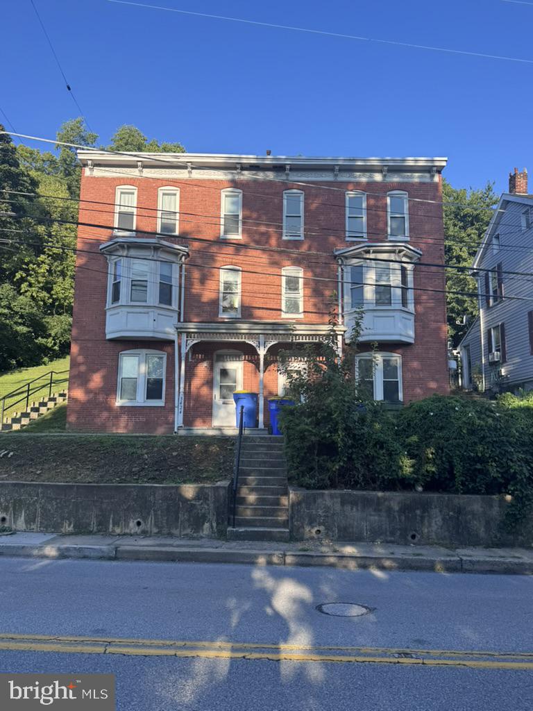 3424 3426 George St, Emigsville, PA 17318