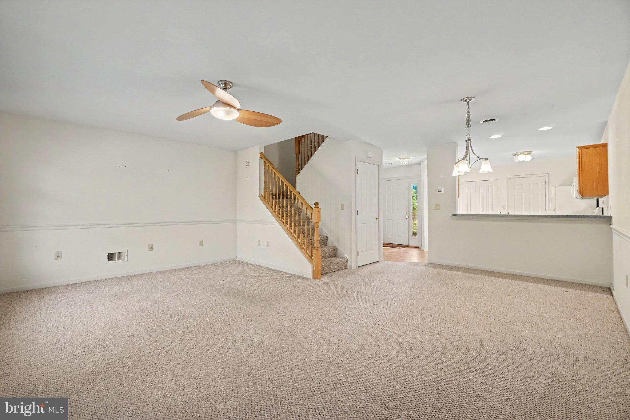 892 Woodridge Dr, Middletown, PA 17057 photo