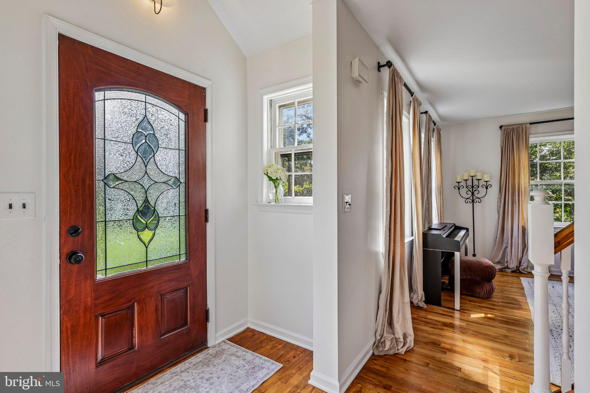 163 N Main St, Cranbury, NJ 08512 photo