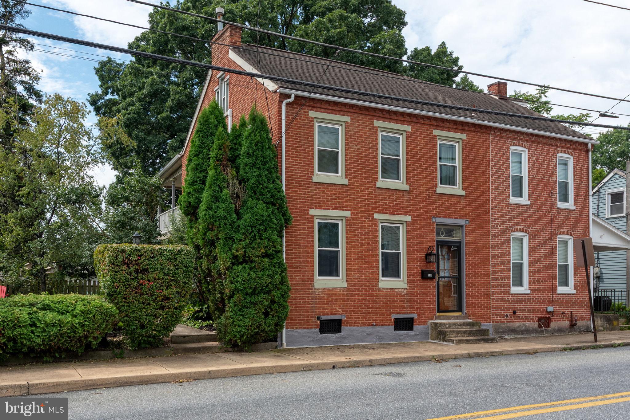 112 W Donegal St, Mount Joy, PA 17552 photo