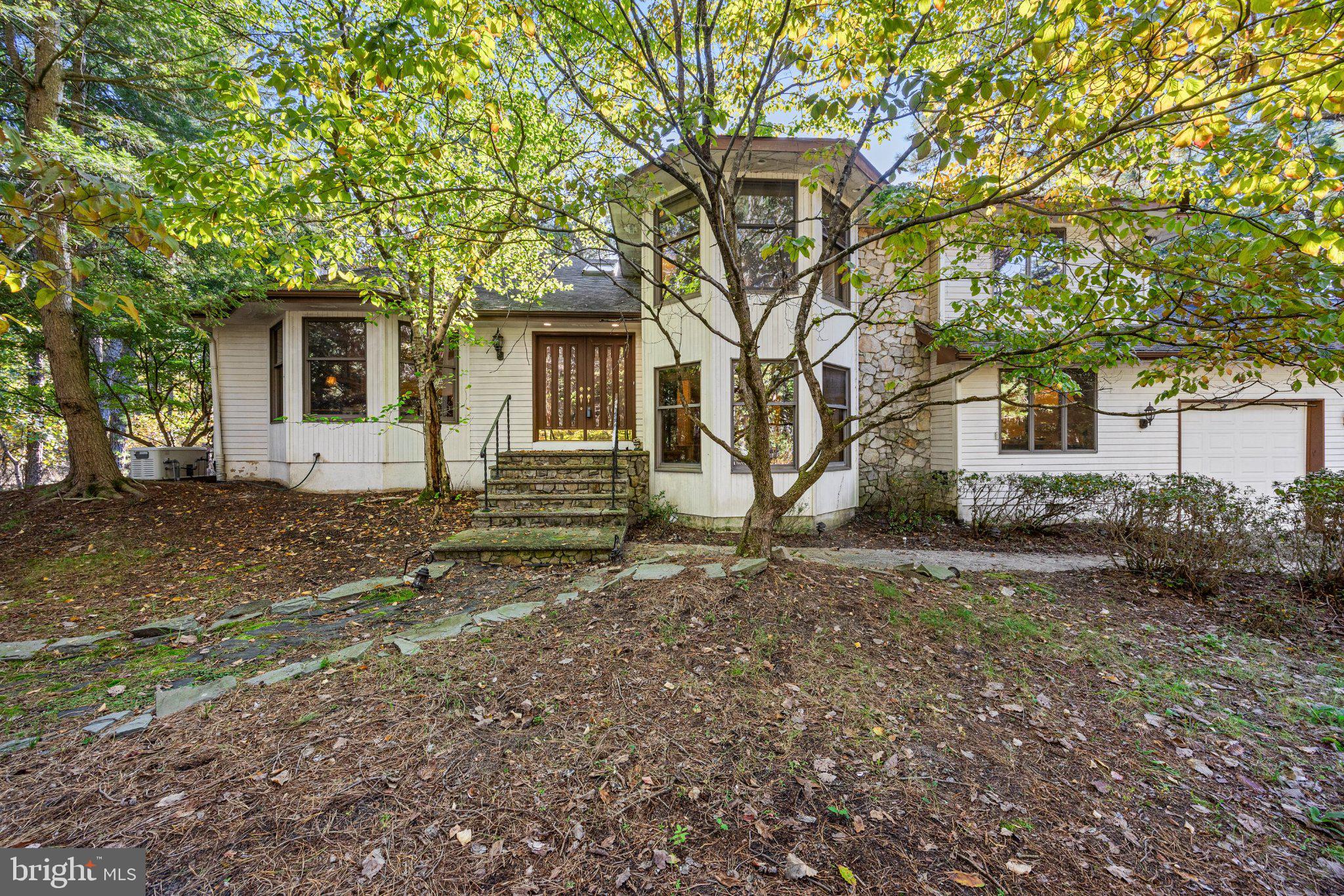 22 Tansborough Rd, Medford, NJ 08055