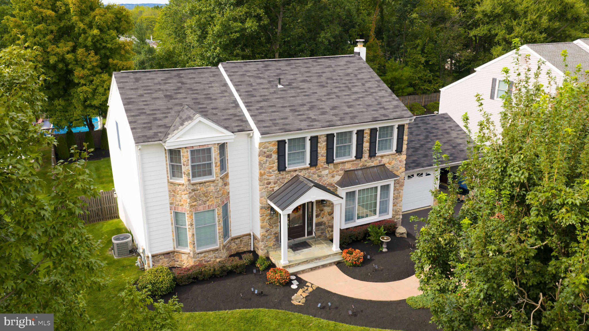 103 Canterbury Ln, Lansdale, PA 19446 photo