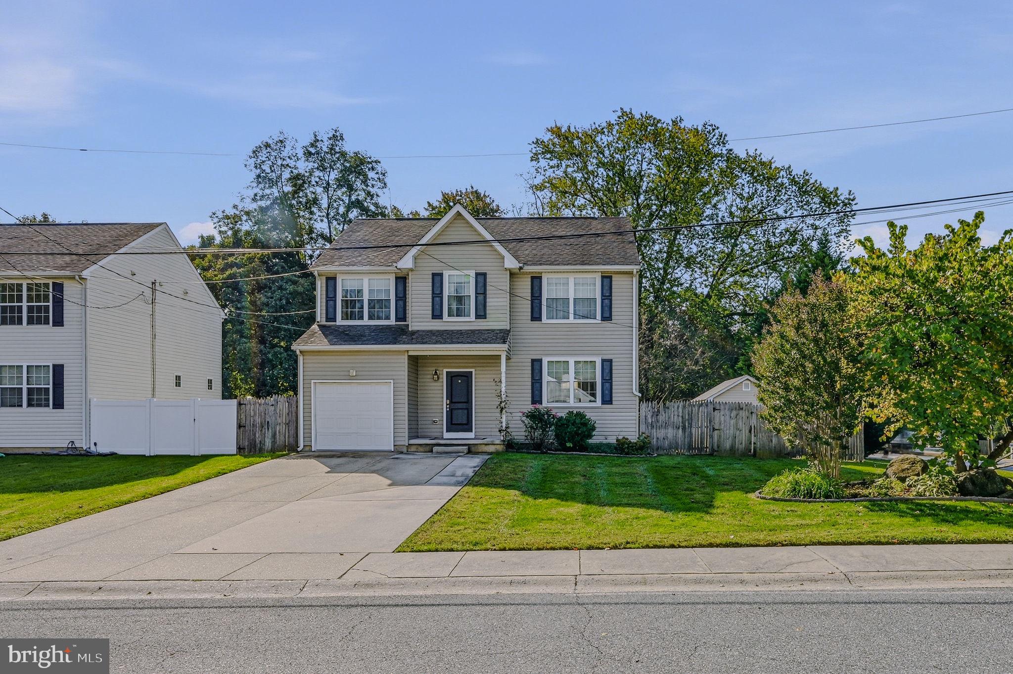 511 Darwin Dr, Newark, DE 19711 photo