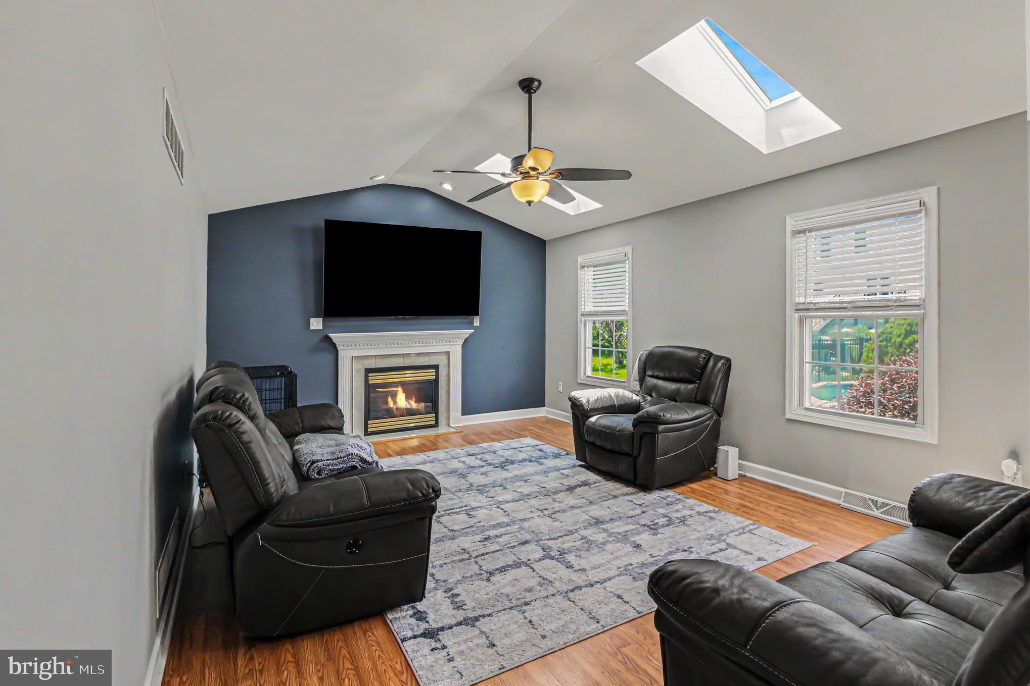 1787 Joanne Ct, Pottstown, PA 19464 photo