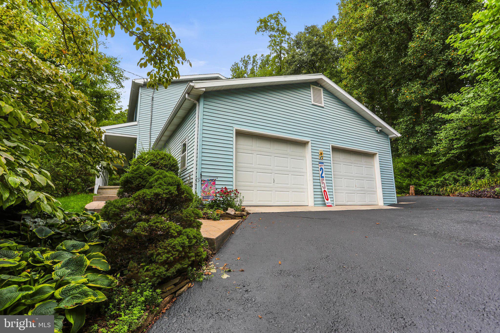 65 Hill Dr, York Haven, PA 17370 photo