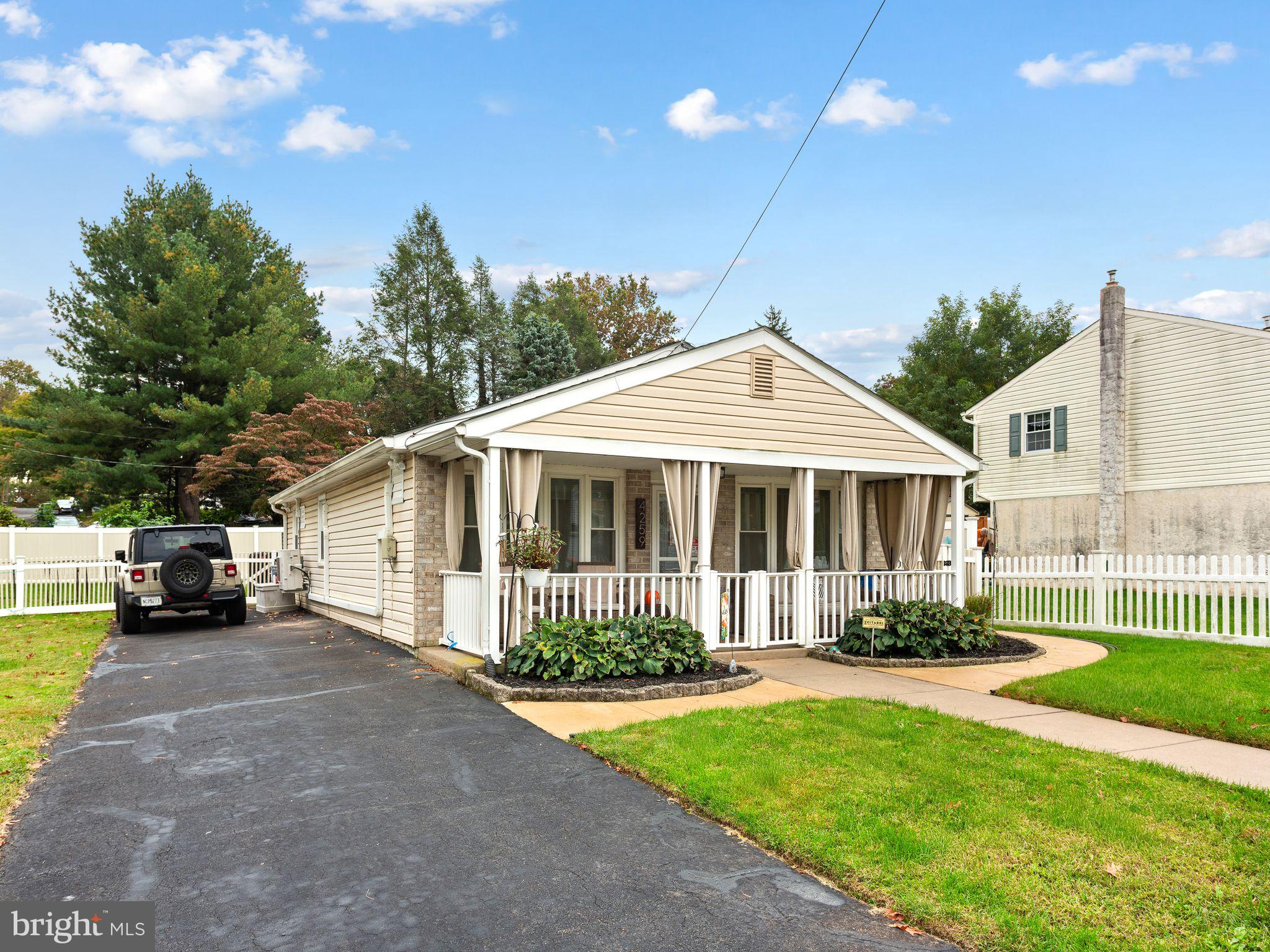 4259 Willow Ave, Feasterville Trevose, PA 19053 photo