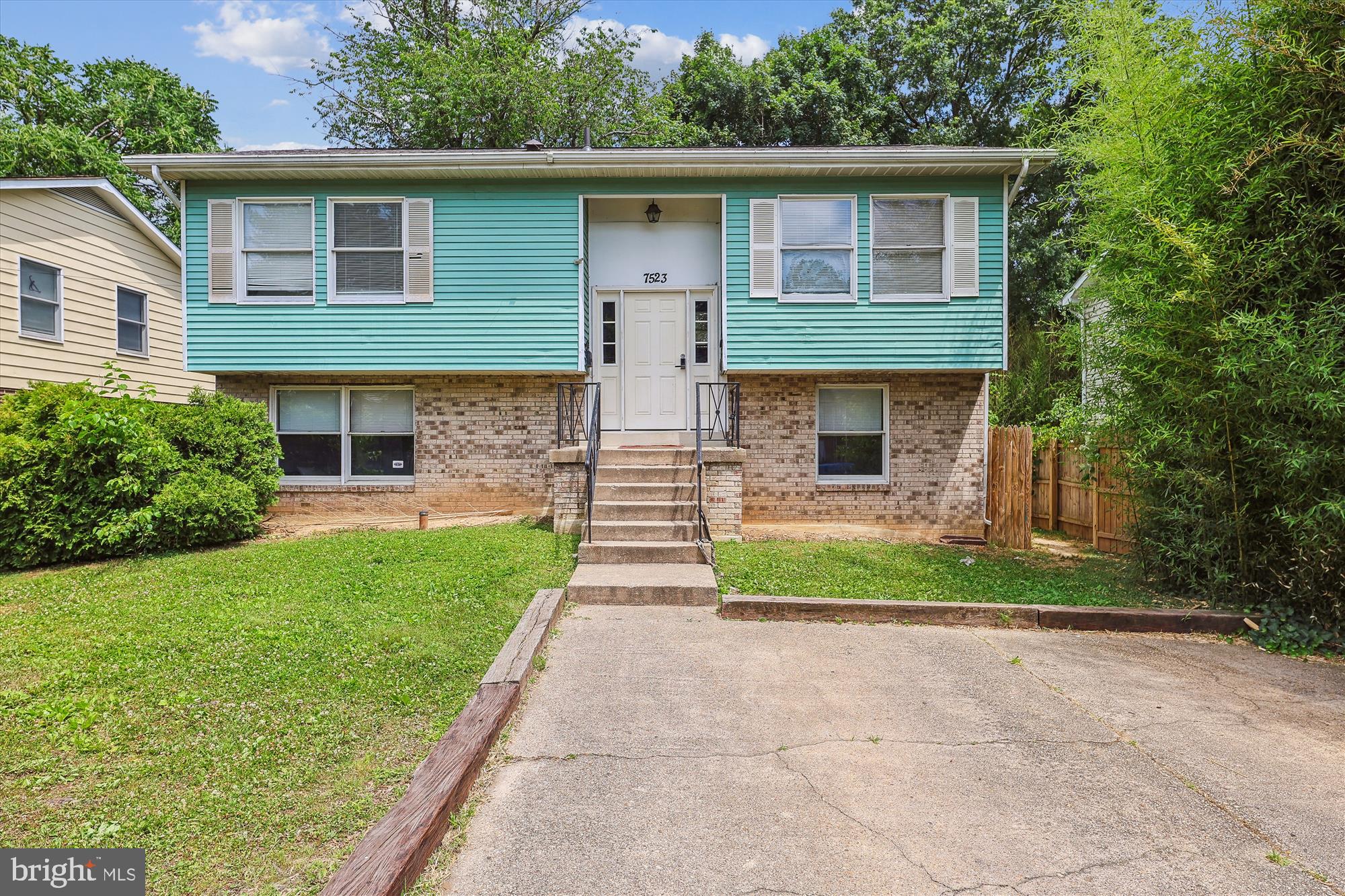 7523 Rhode Island Ave, College Park, MD 20740