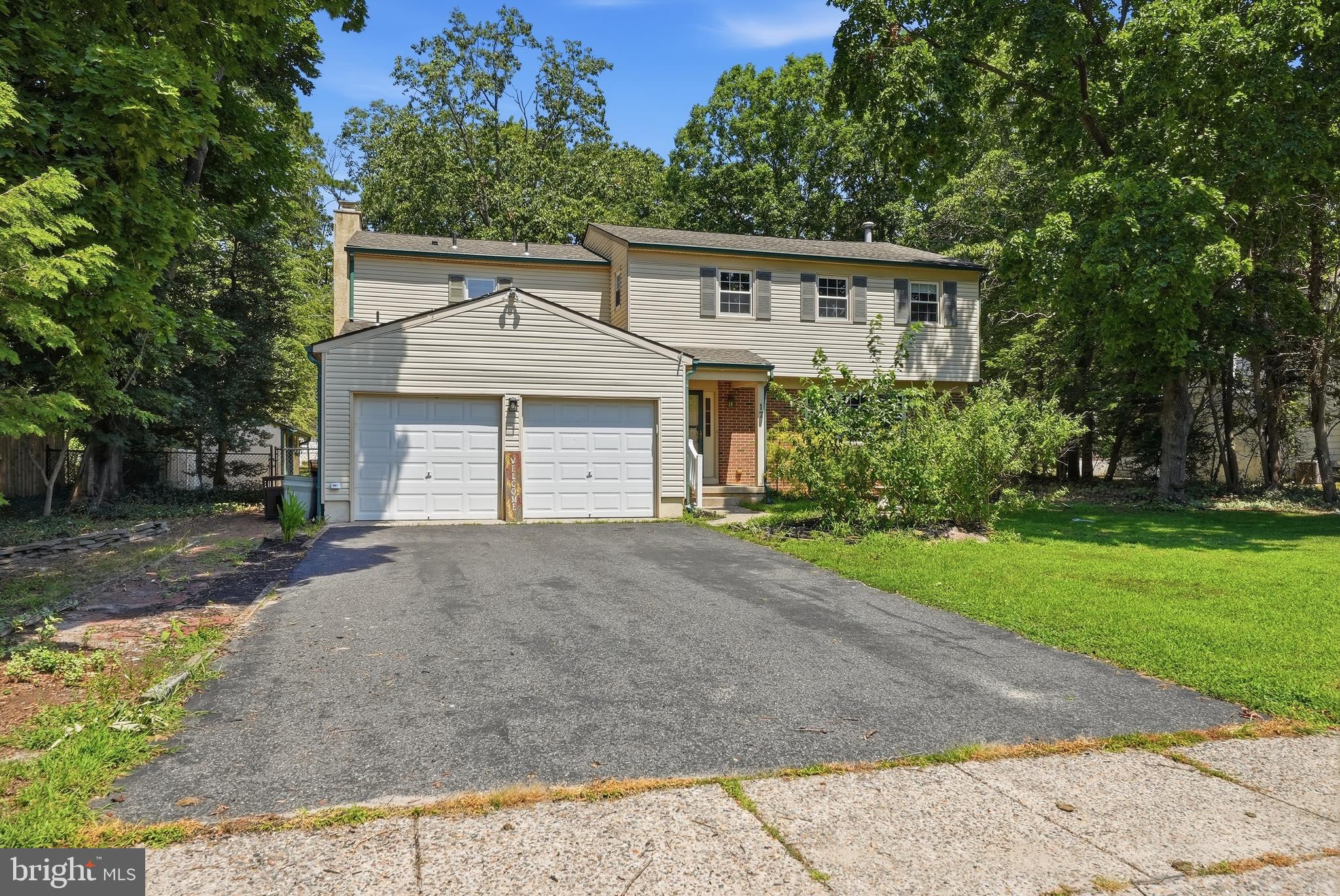 17 Briarwood Dr, Voorhees, NJ 08043 photo