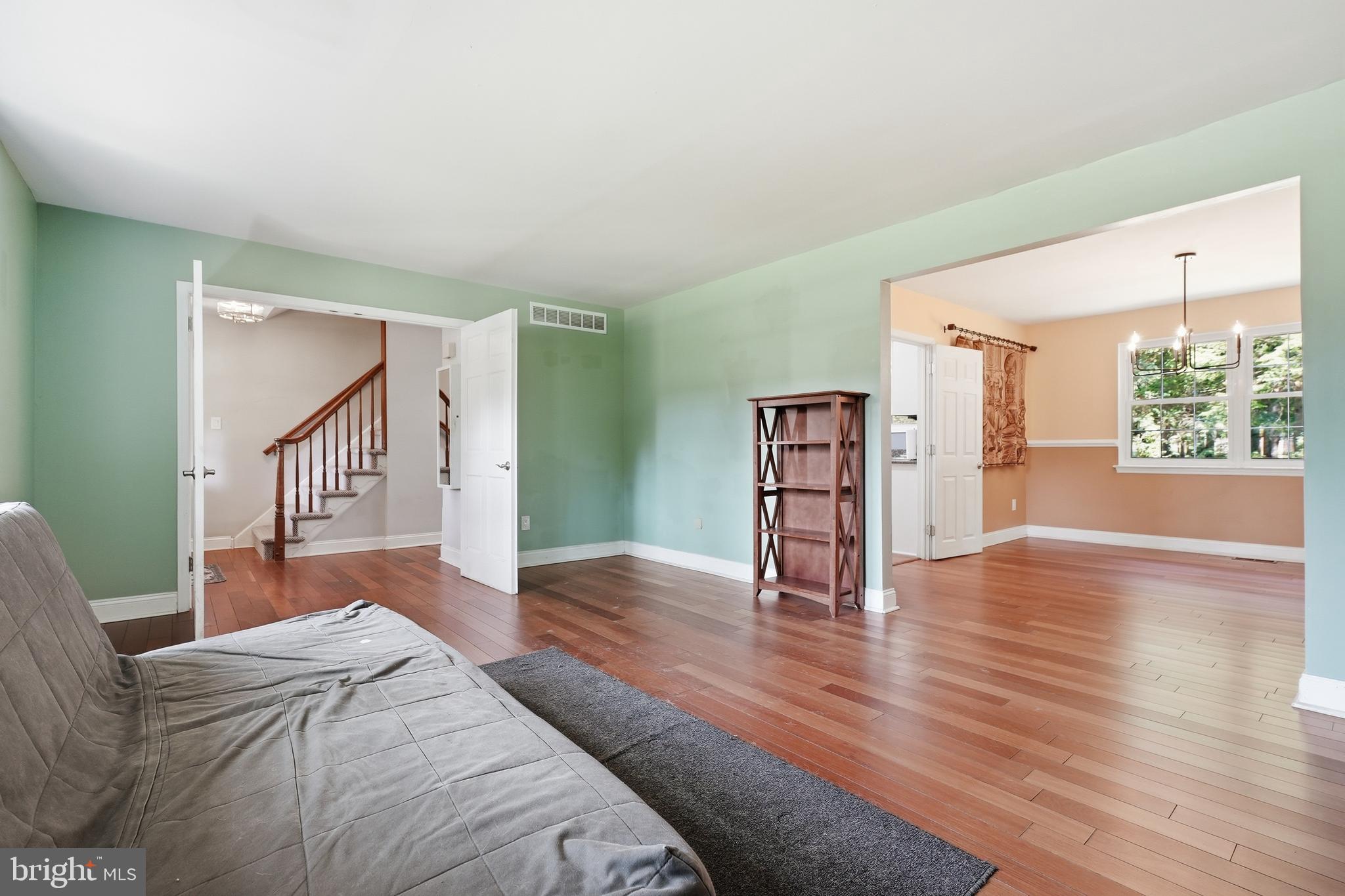 17 Briarwood Dr, Voorhees, NJ 08043 photo