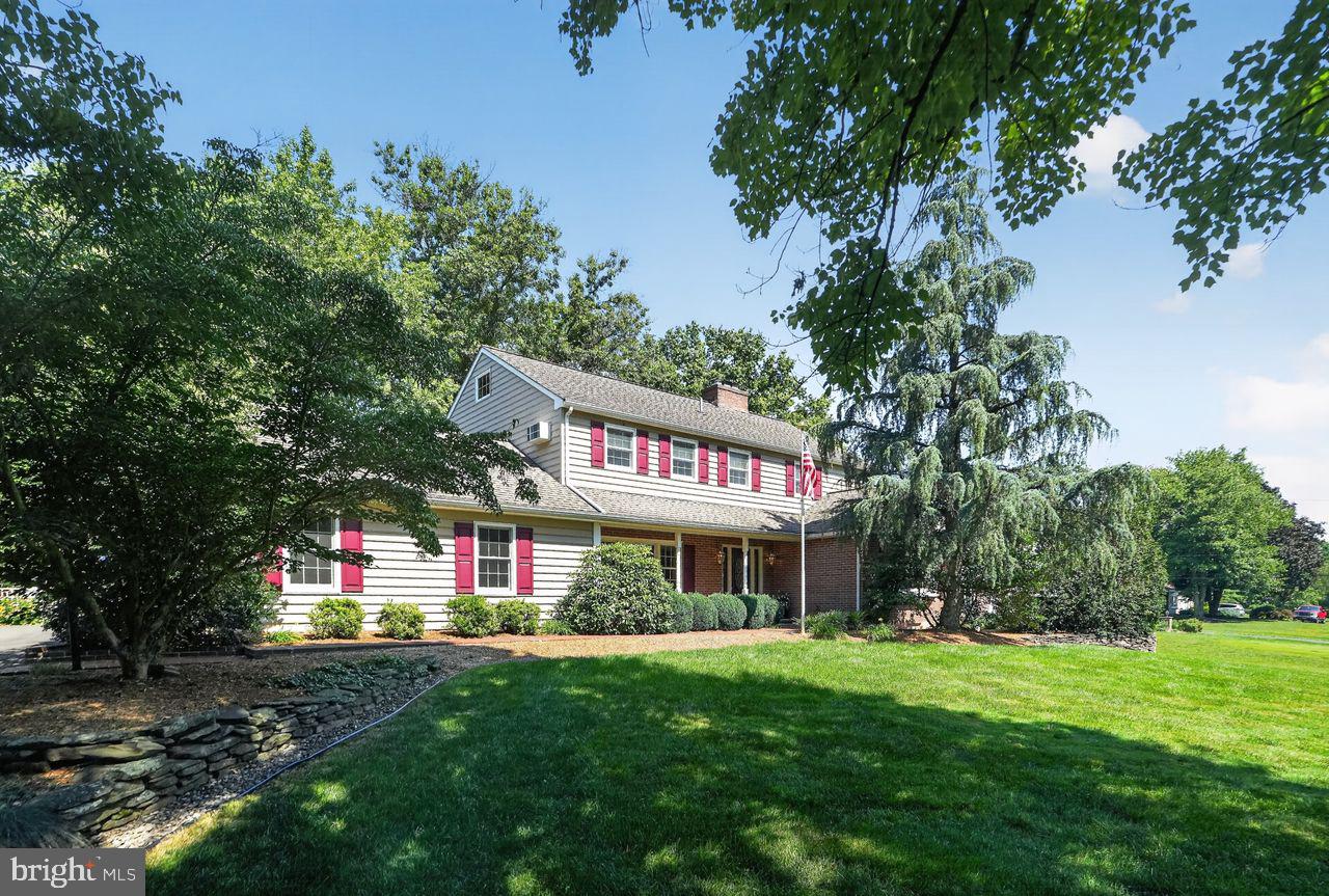 1006 Weikel Rd, Lansdale, PA 19446 photo