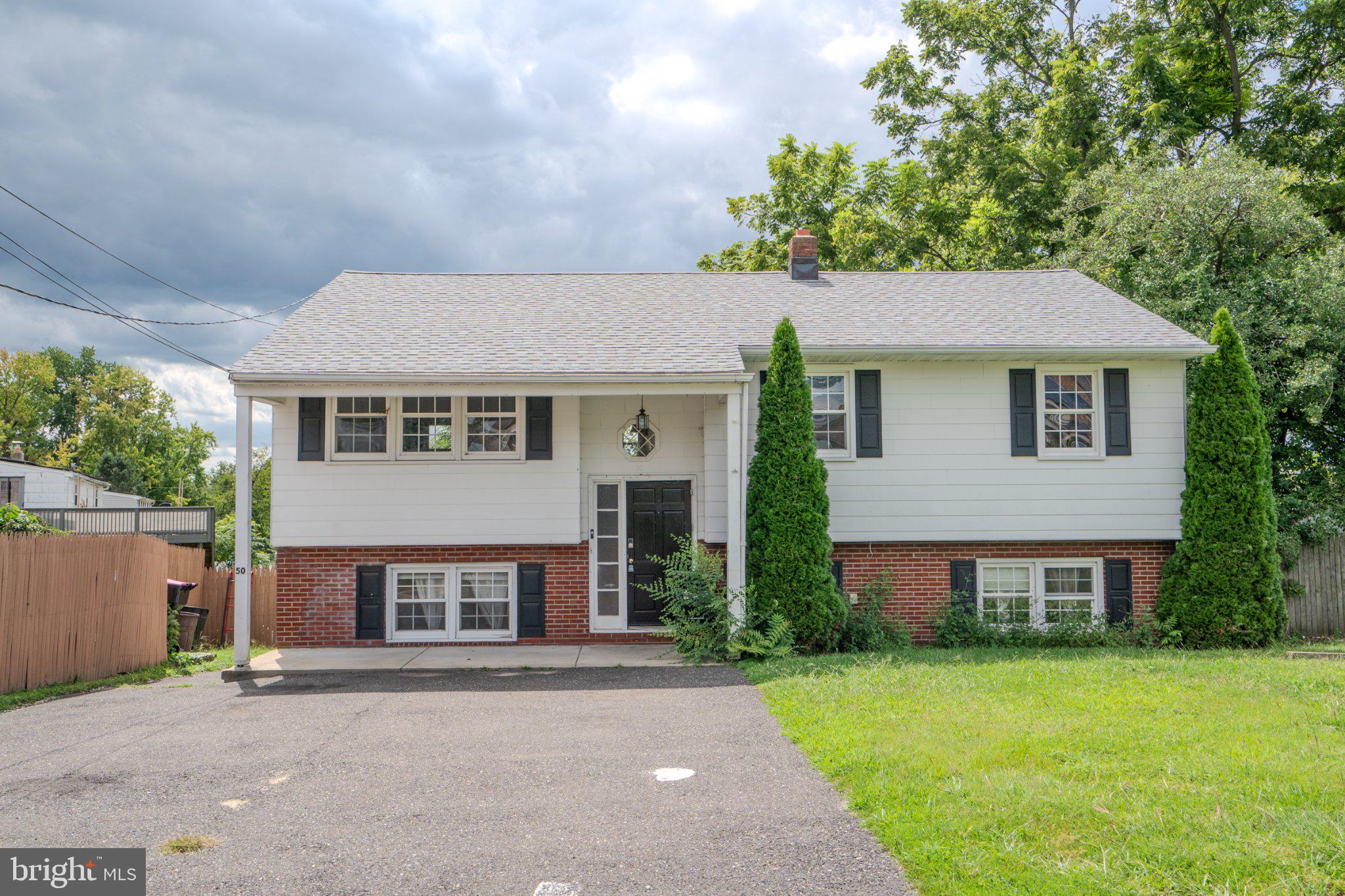 50 Landing Rd, Blackwood, NJ 08012