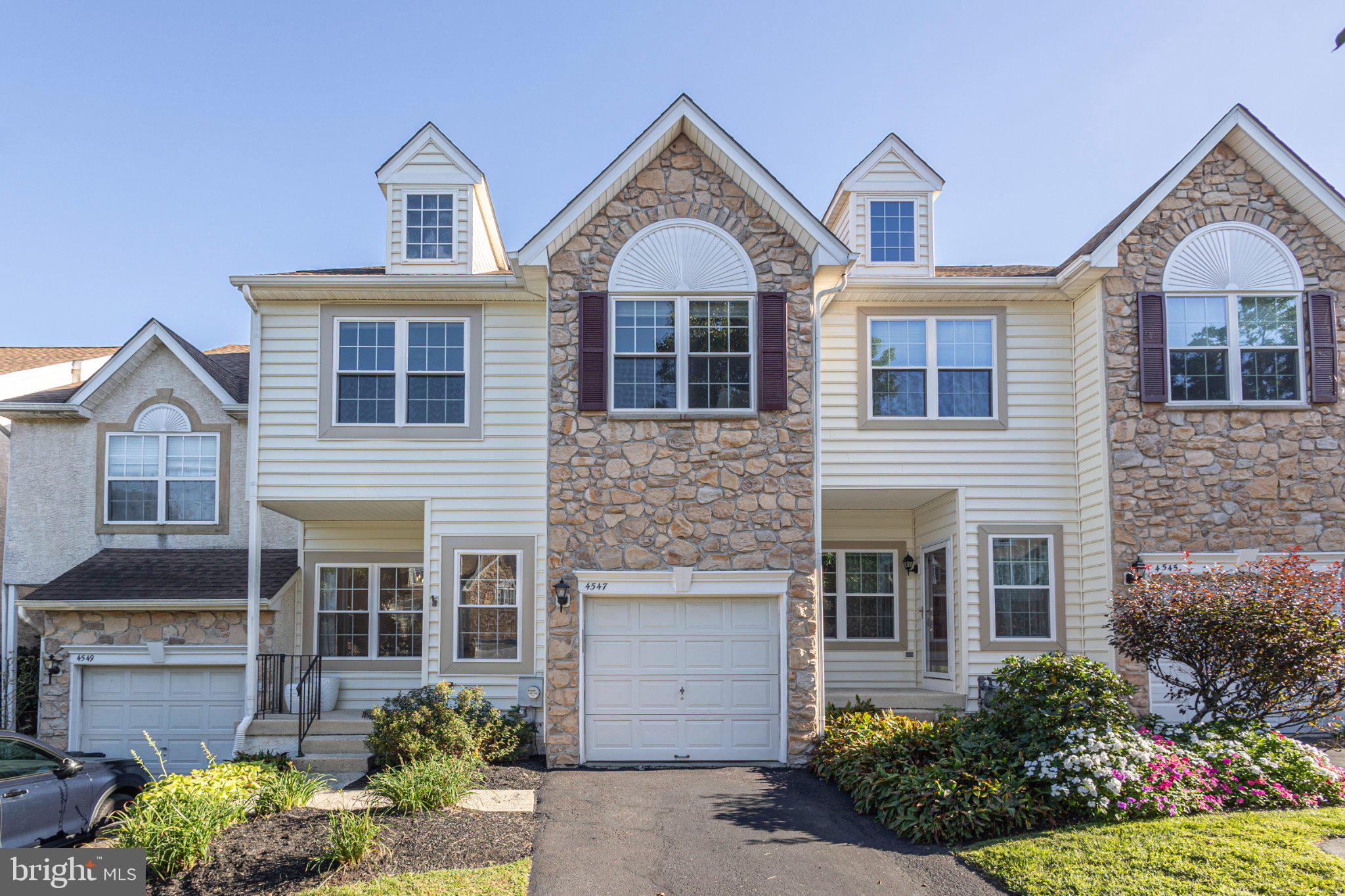 4547 Oak Rd, Doylestown, PA 18902