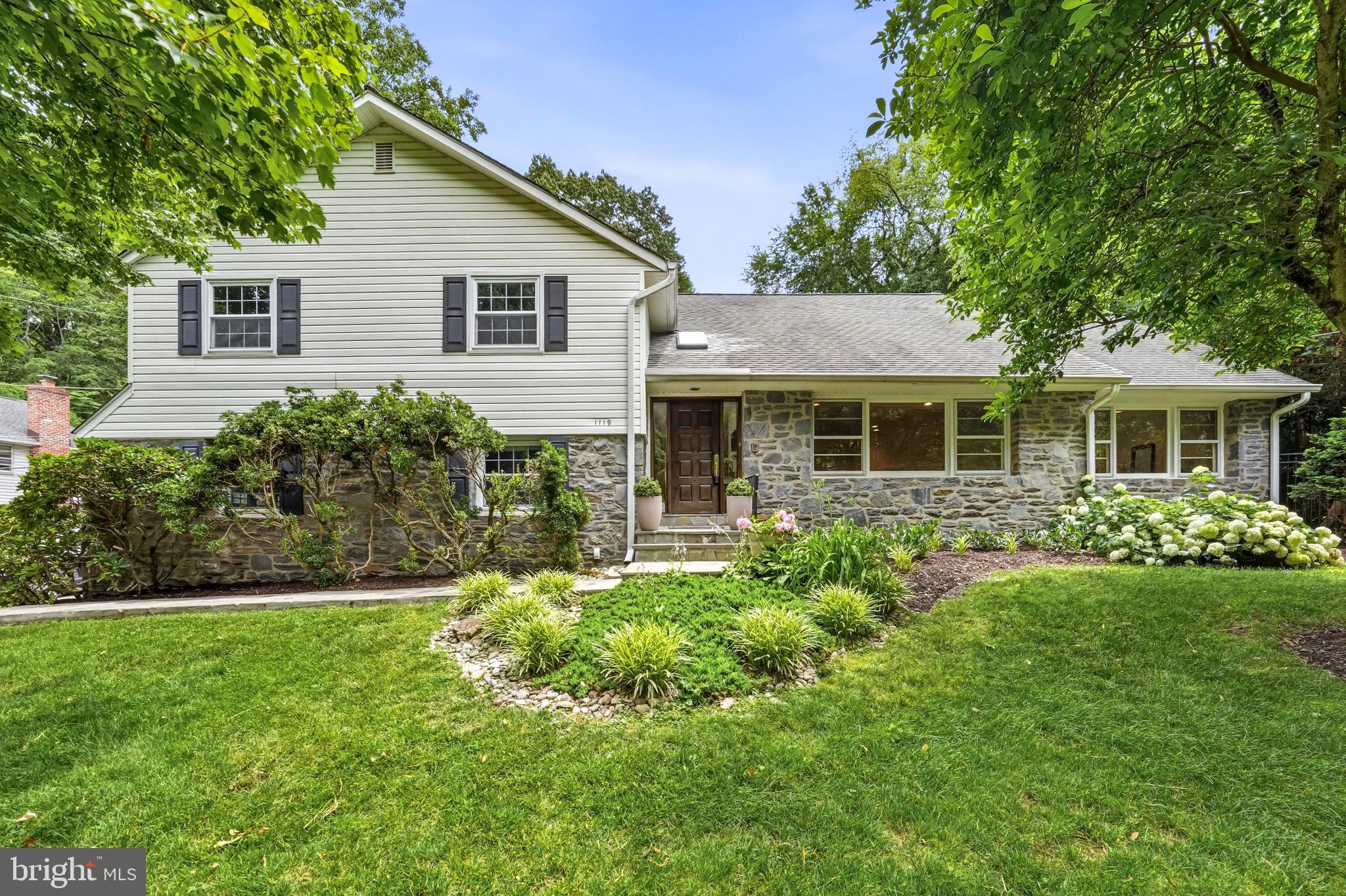 1119 Centennial Rd, Enon Valley, PA 19072