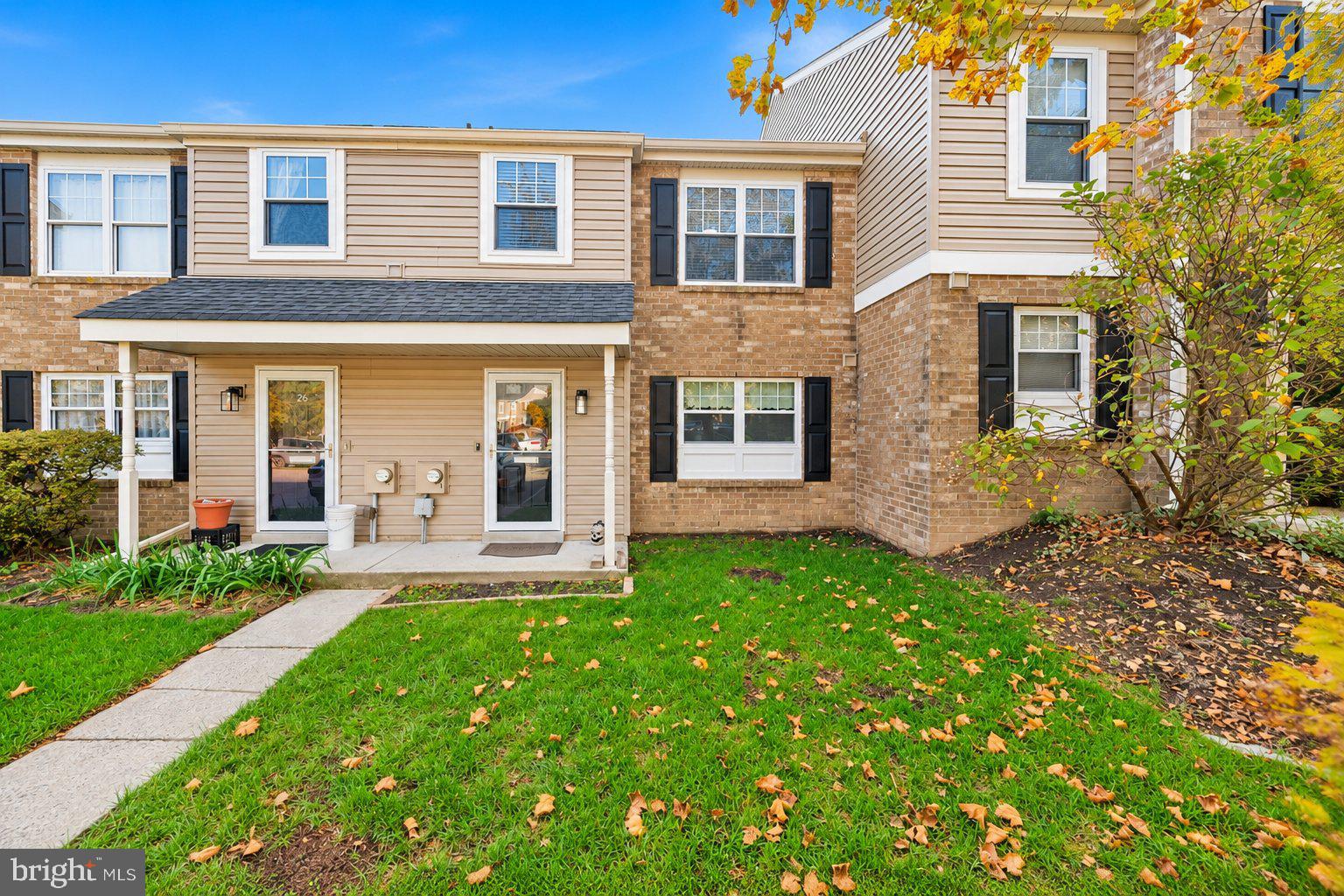 25 Yorktown Ct, Blue Bell, PA 19422 photo