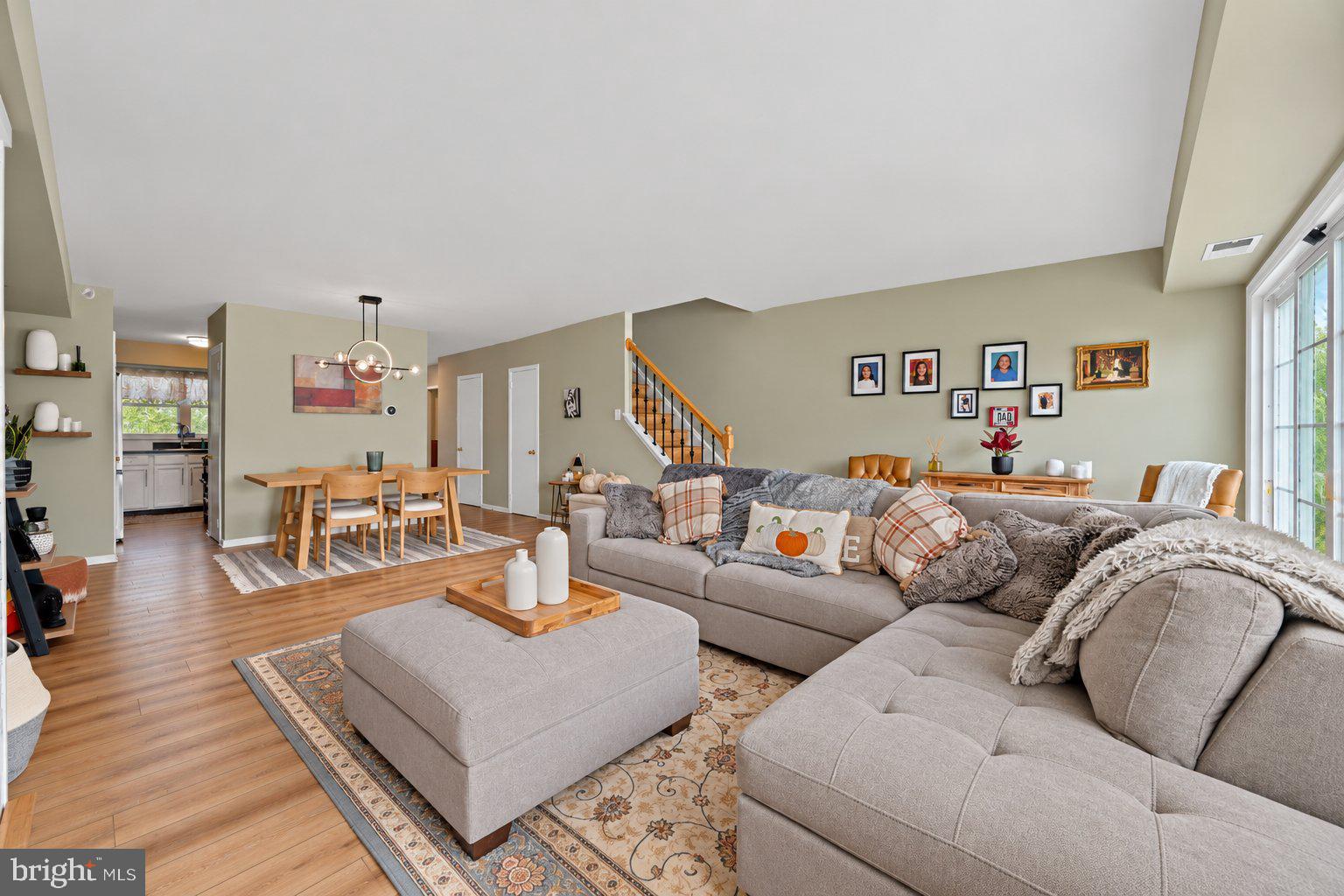 25 Yorktown Ct, Blue Bell, PA 19422 photo