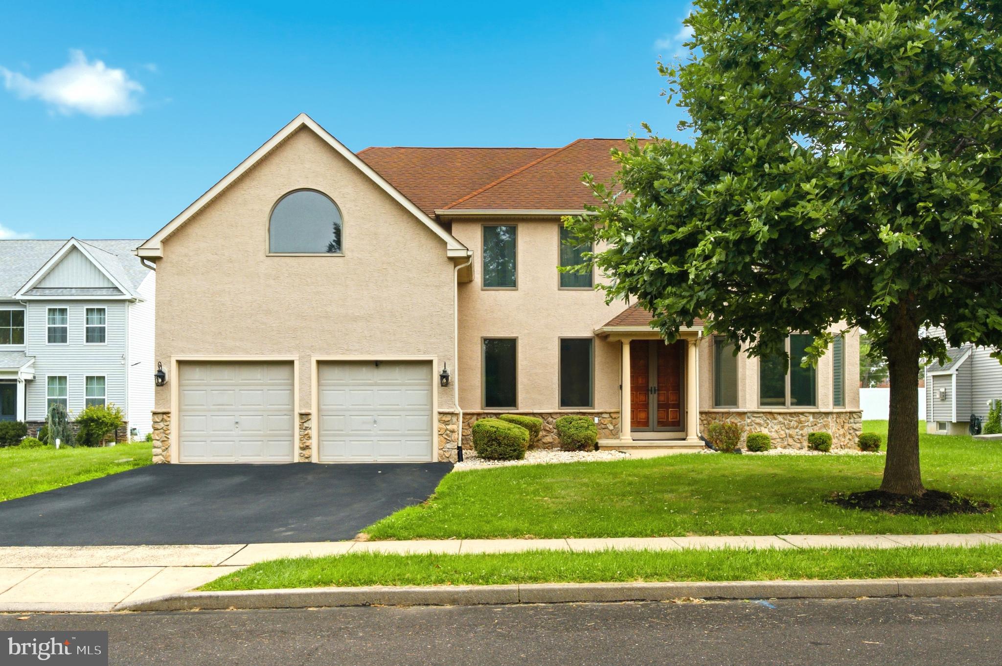 12 Parcelas Ave, Bensalem, PA 19020