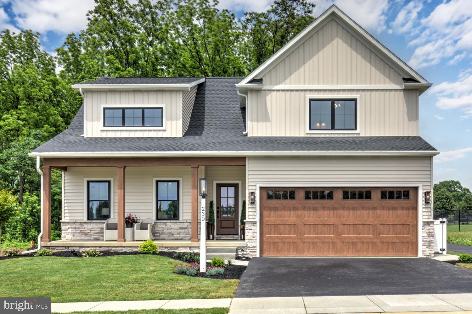 230 Parkside Pl, Lancaster, PA 17602