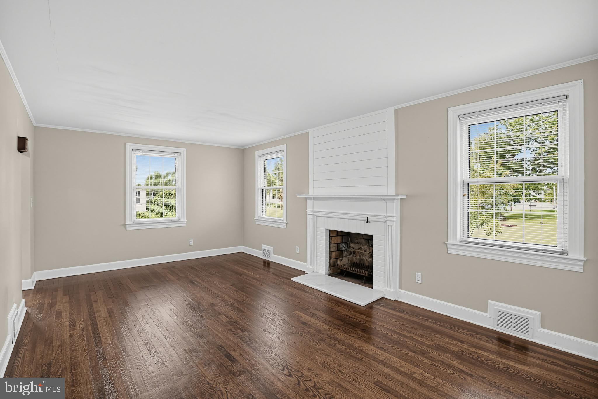 3101 Nottingham Way, Hampton, NJ 08619 photo
