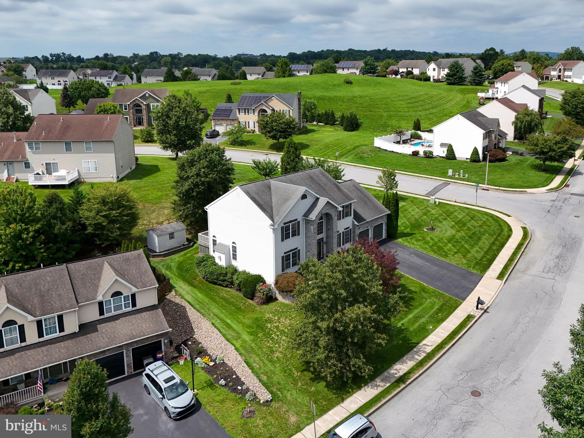 236 Buckhead Ln, Douglassville, PA 19518 photo