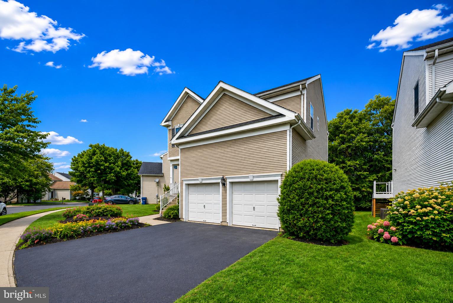 64 Fountayne Ln, Lawrence Township, NJ 08648 photo