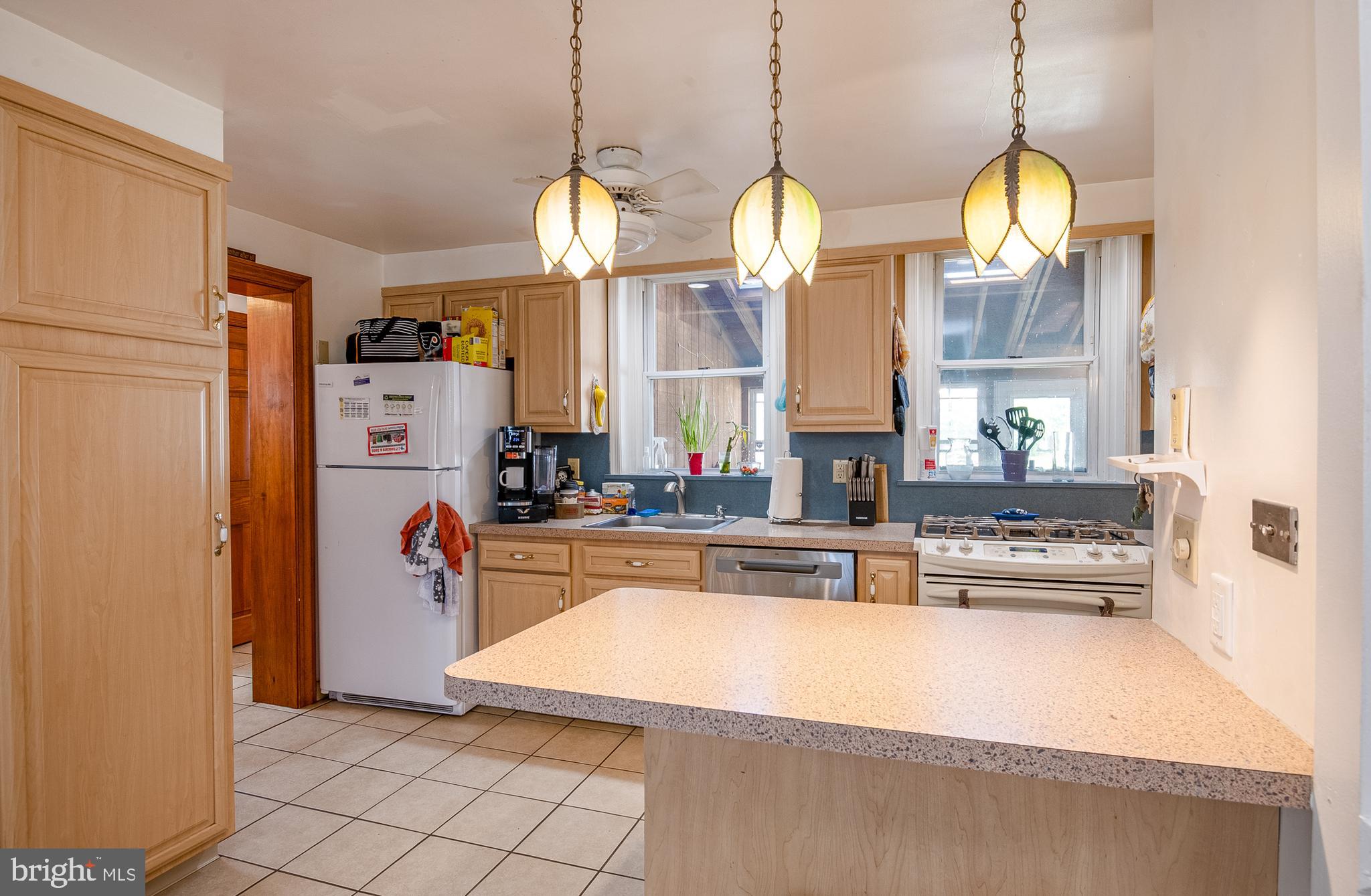 1925 E Fairmont St, Allentown, PA 18109 photo