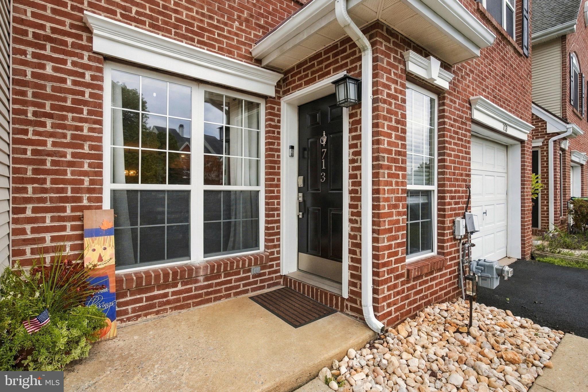 713 Martingale Rd, Schwenksville, PA 19473 photo