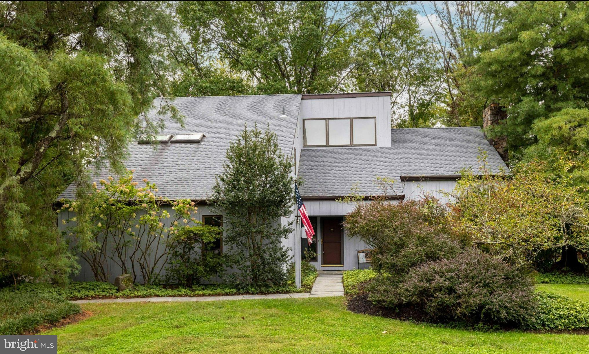 2 Fox Pond, Spring House, PA 19477