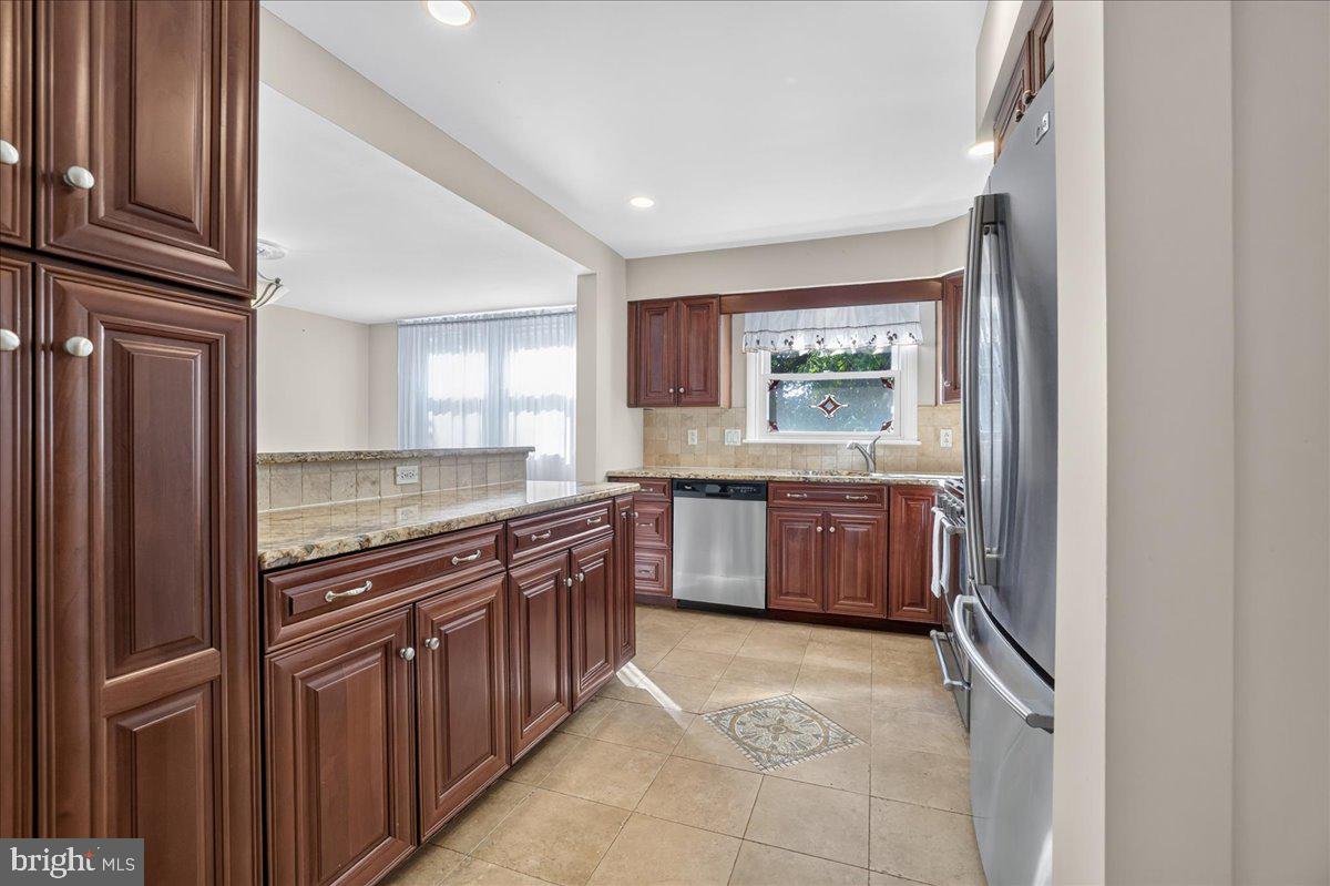 506 Inman Terrace, Willow Grove, PA 19090 photo