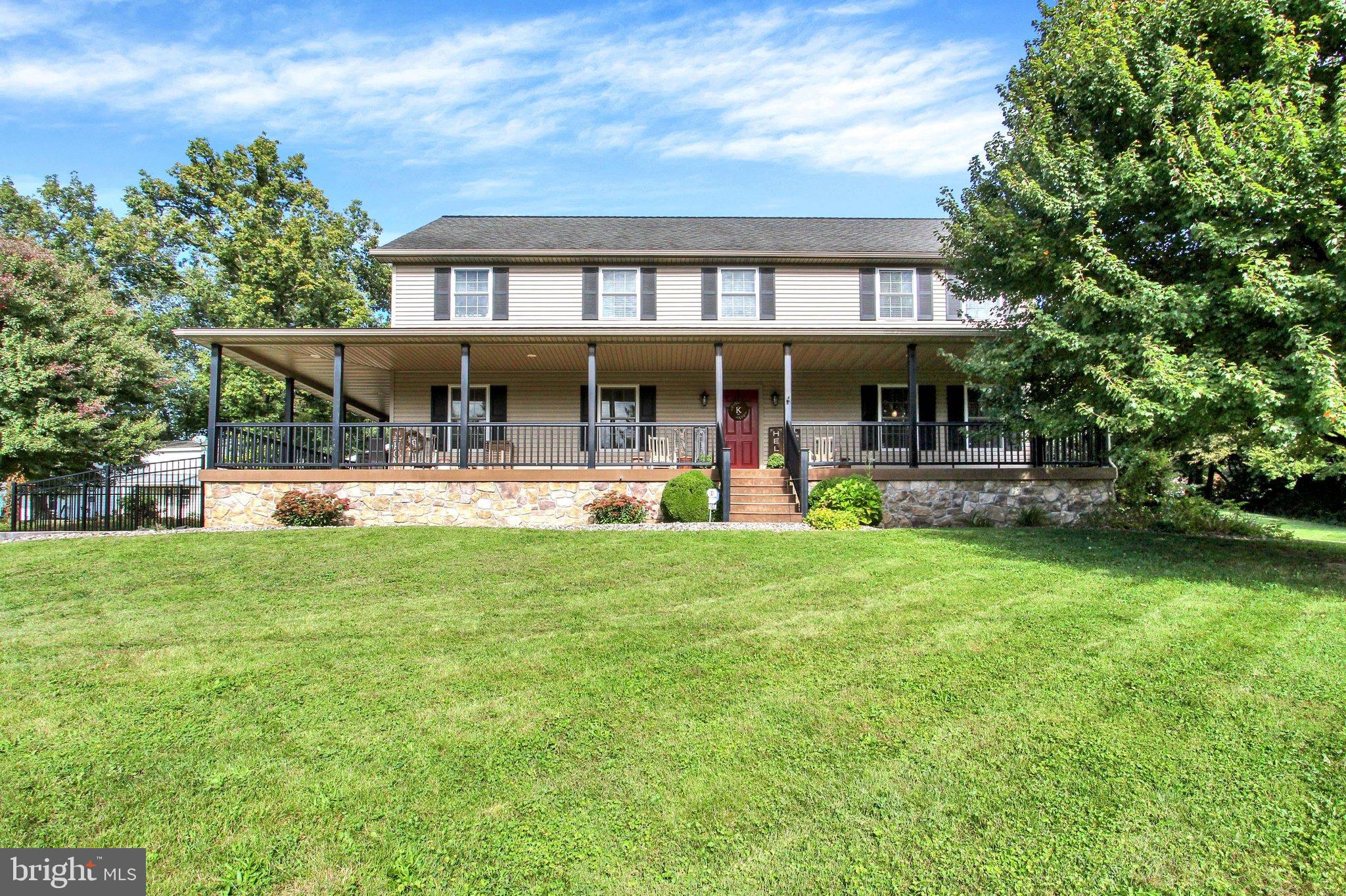 1147 Lake Rd, Spring Grove, PA 17362 photo