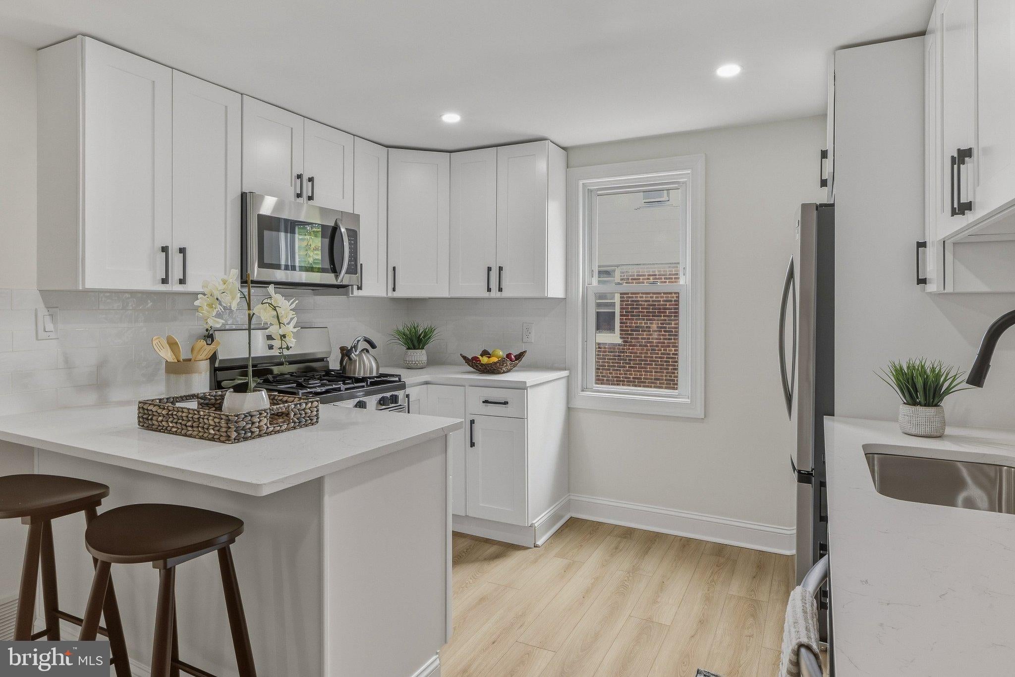 266 Dixie Dr, Carneys Point, NJ 08069 photo