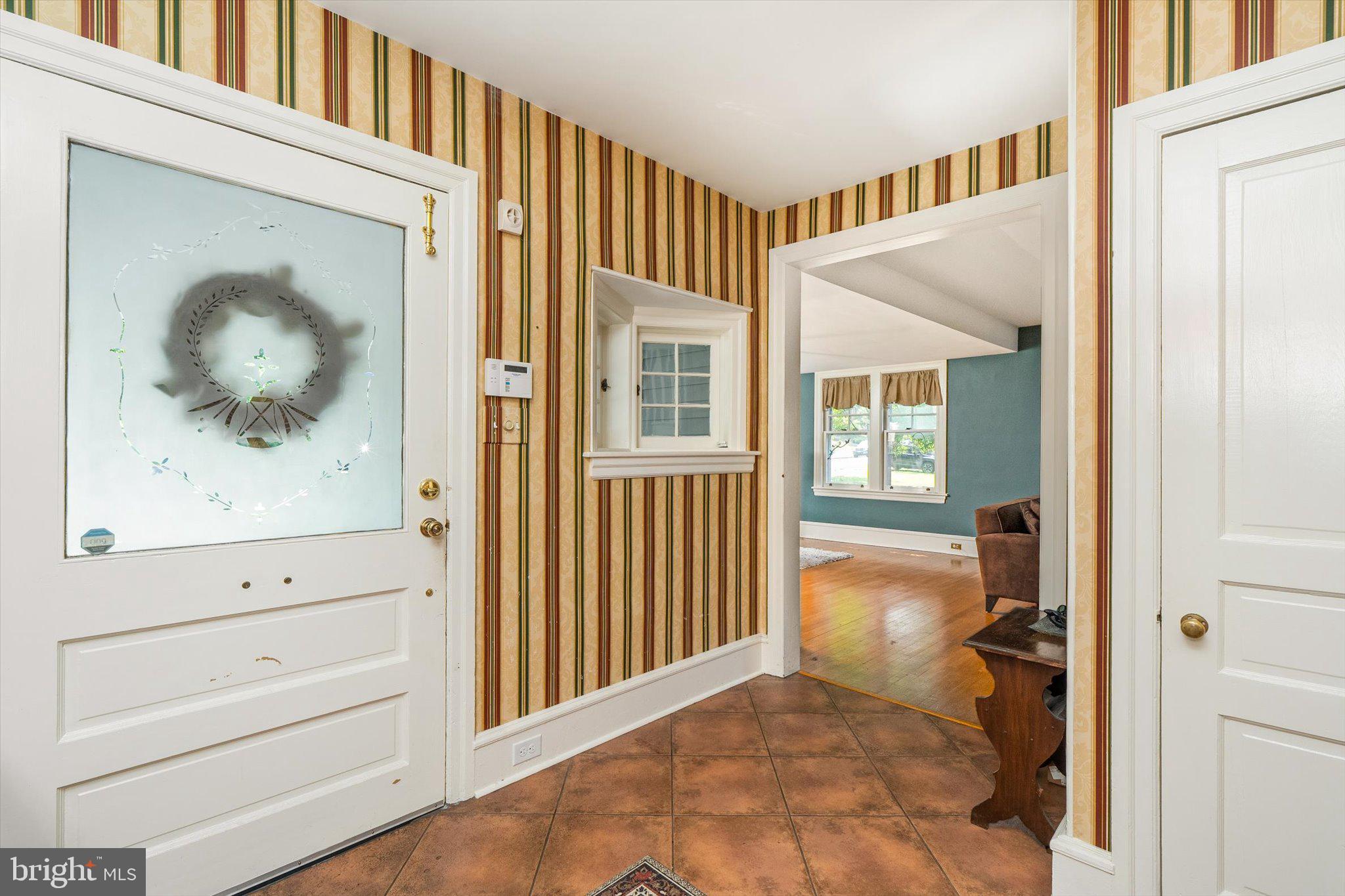 302 8th St, Riverton, NJ 08077 photo