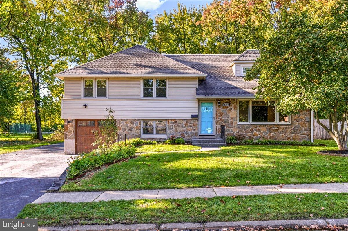 1253 Faun Rd, Wilmington, DE 19803