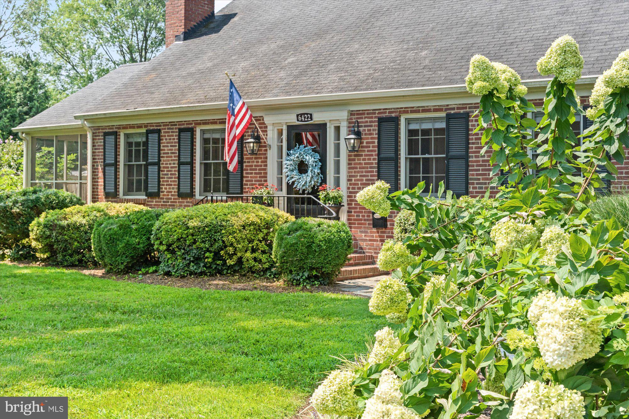 6422 Boulevard Vw, Alexandria, VA 22307 photo