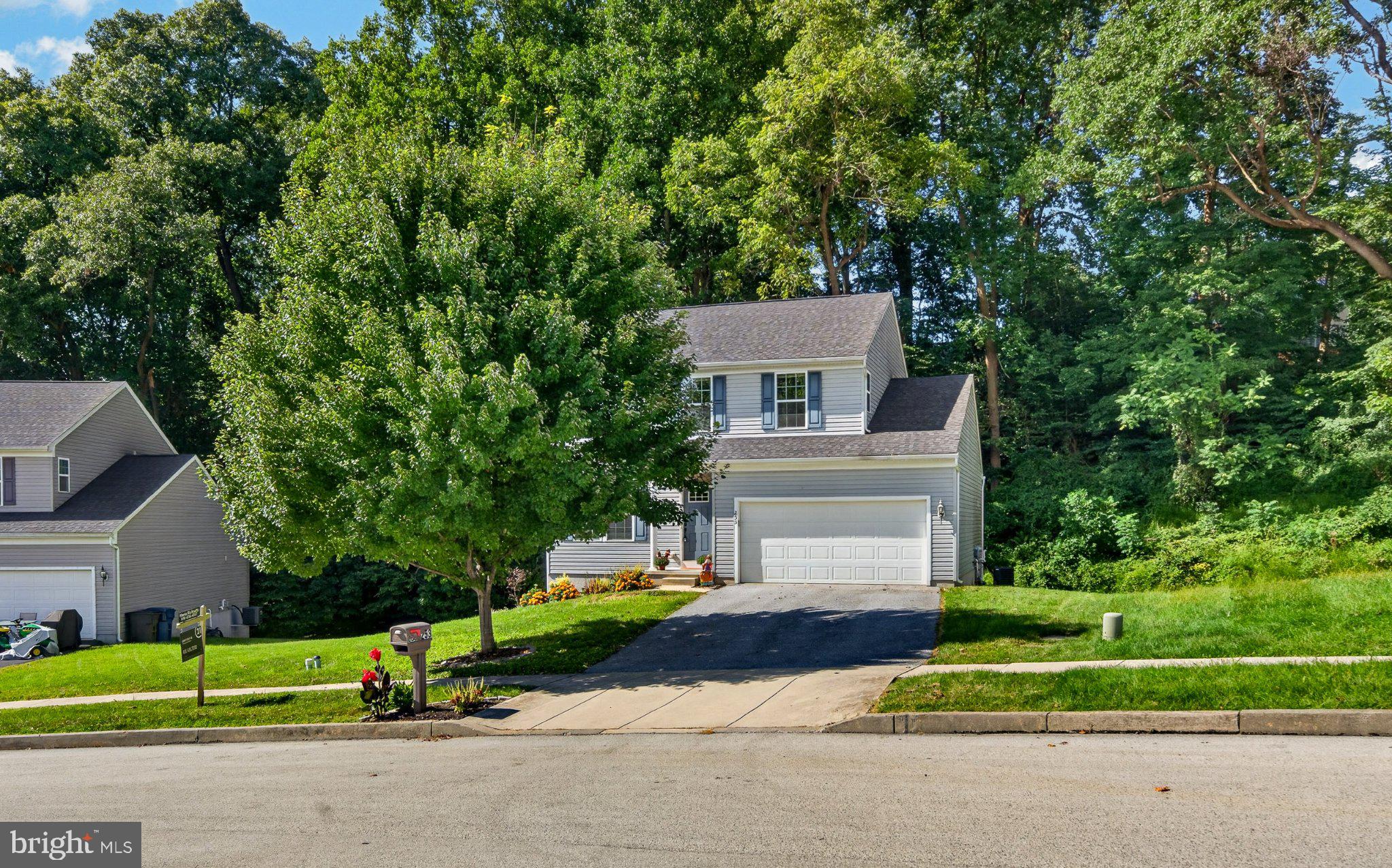 253 Dague Farm Dr, Coatesville, PA 19320 photo